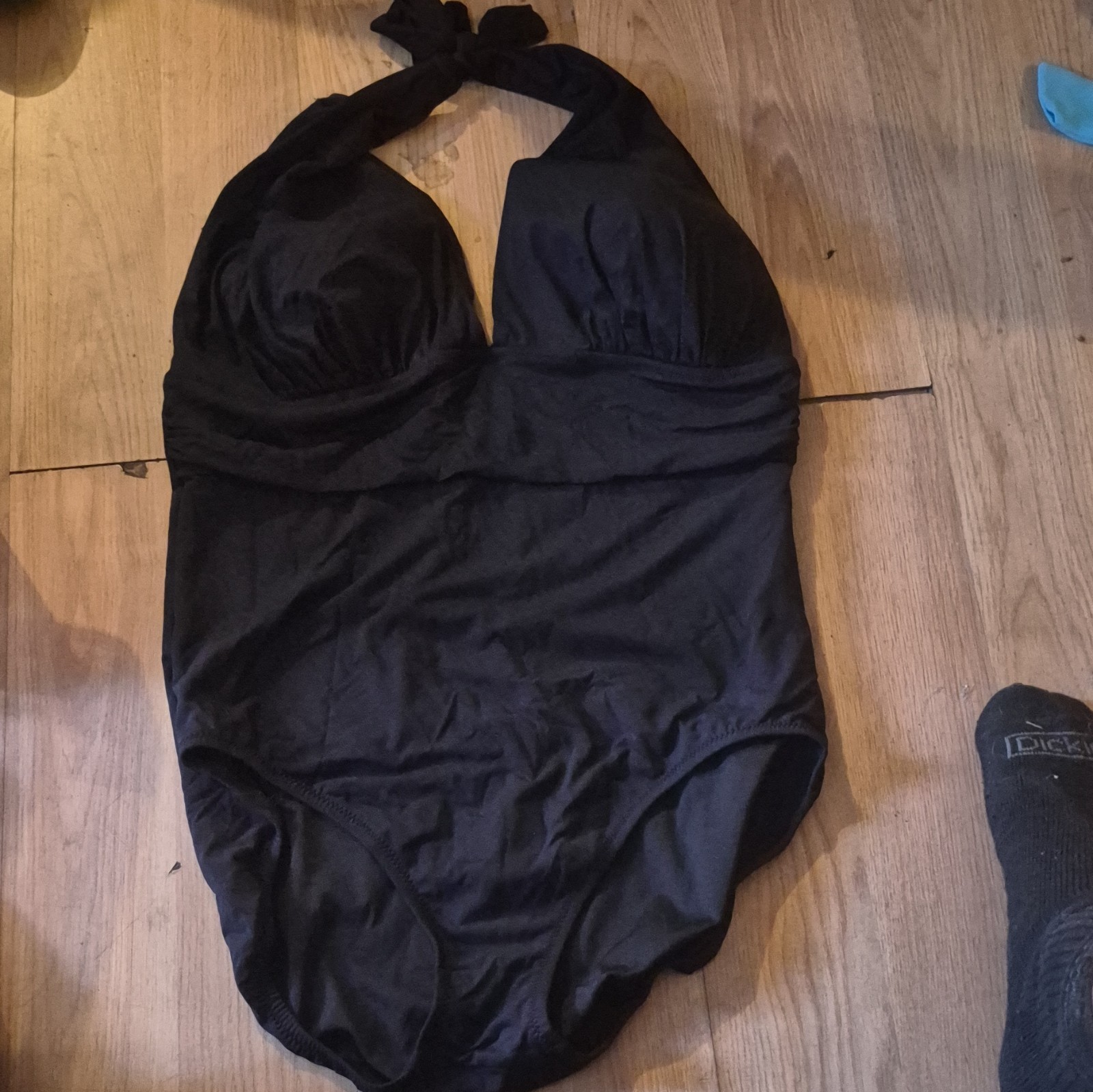 Lands’ End Women’s Black Solid One Piece Halter Swimsuit Size 16 DD