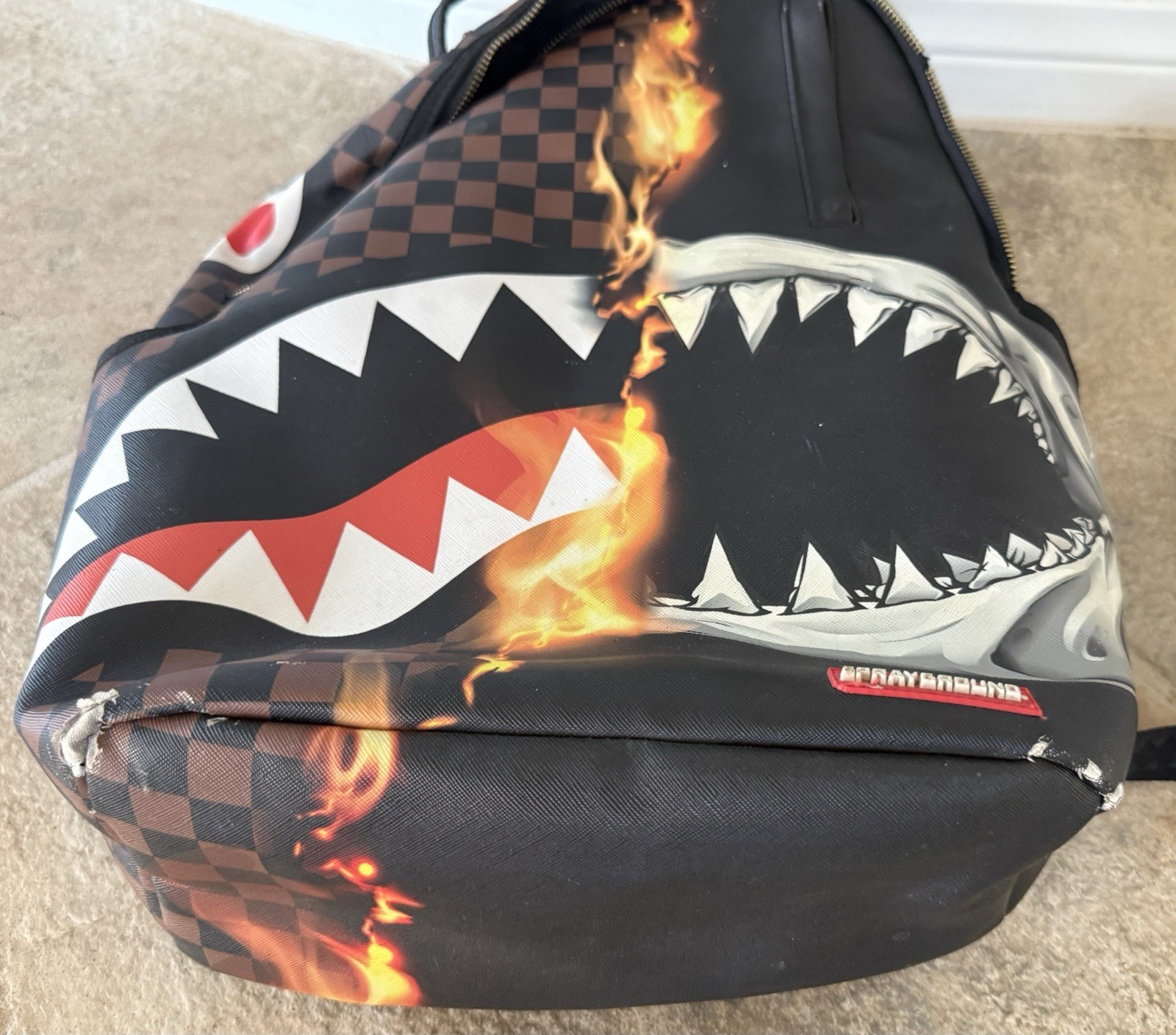 Sprayground Shark Backpack Brown Checkered Limited Edition Rare – Broken Zipper
