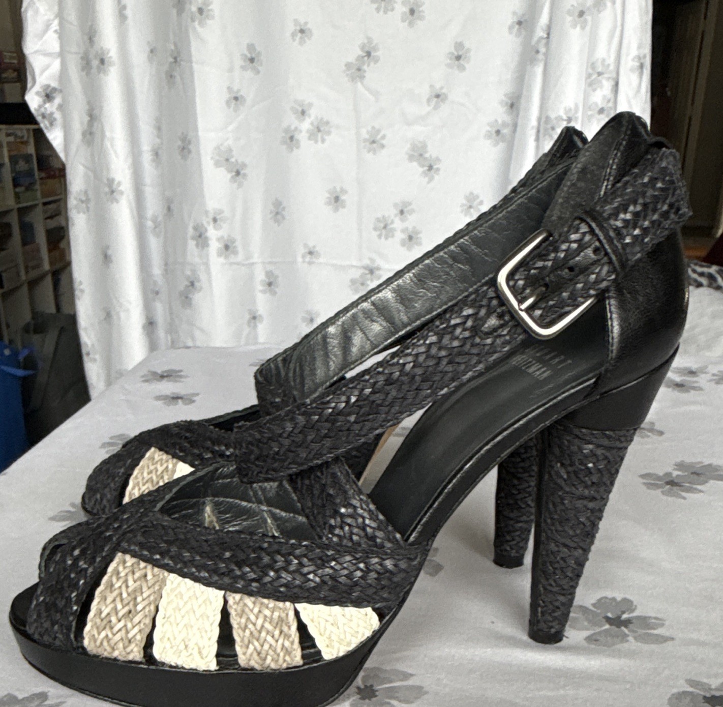Stuart Weitzman Women’s 7.5 Black Beige Woven Leather Open Toe Platform