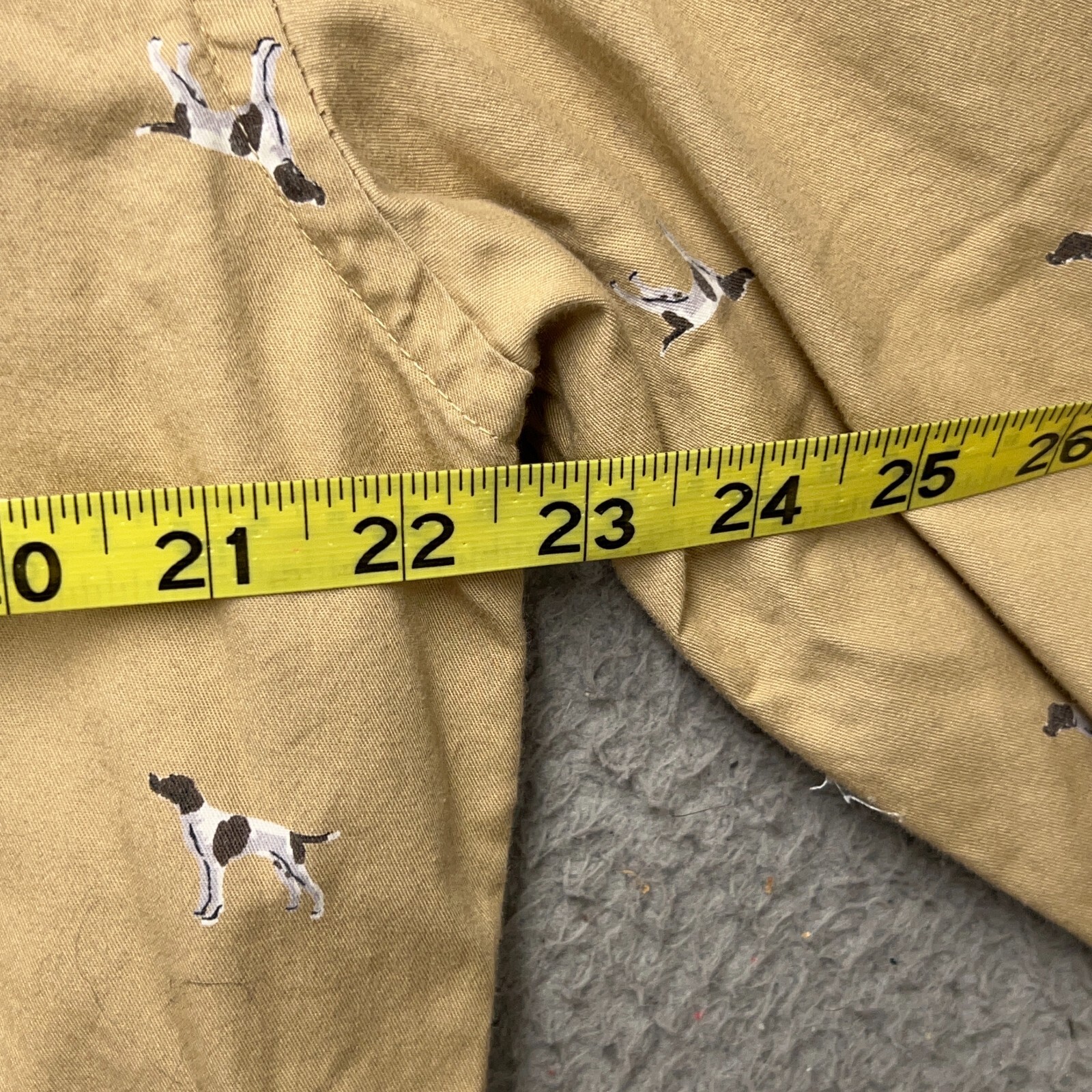 Tommy Hilfiger Shirt Mens XL Brown All Over Dog Print Slim Corduroy Flip Collar