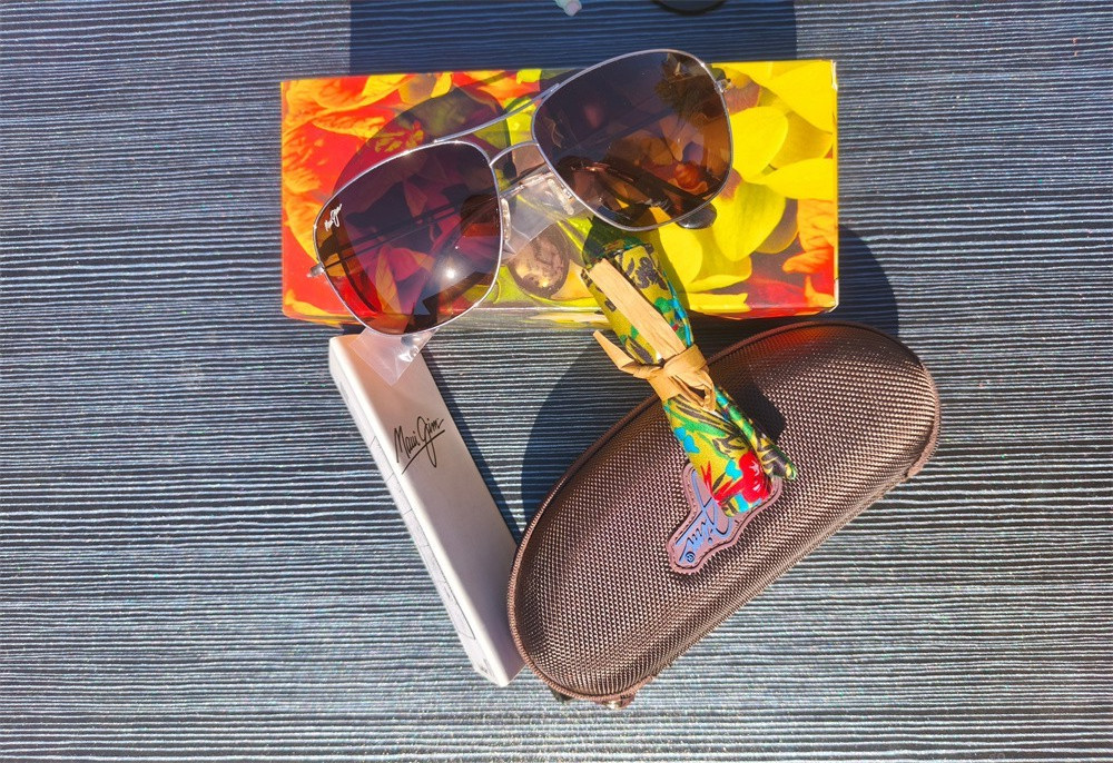 NIB Maui Jim Cook Pines Rose Gold Titanium Polarized Sunglasses RS774-16R