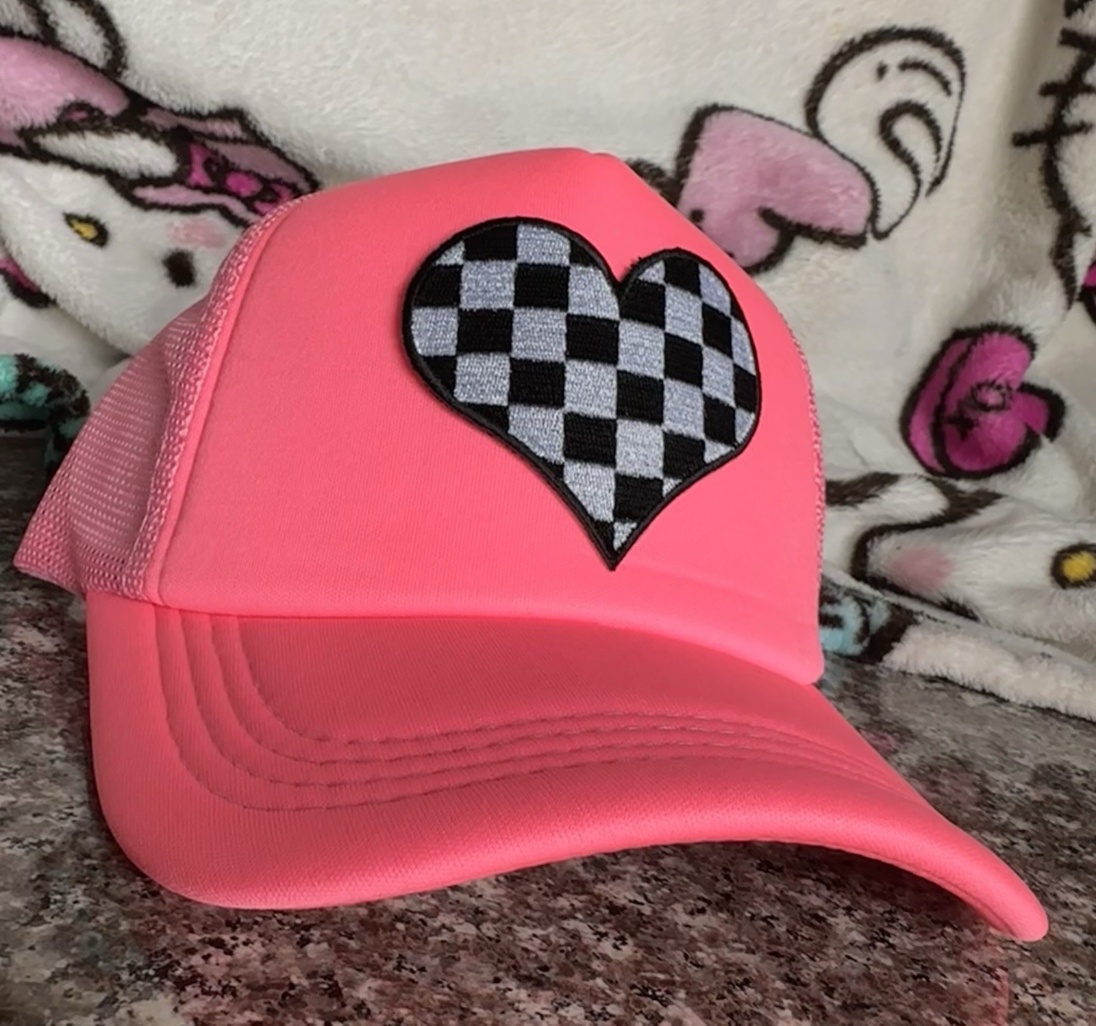 Hot PINK Checkered Heart Hat Foam Mesh Baseball Cap Snapback Hats Caps Retro
