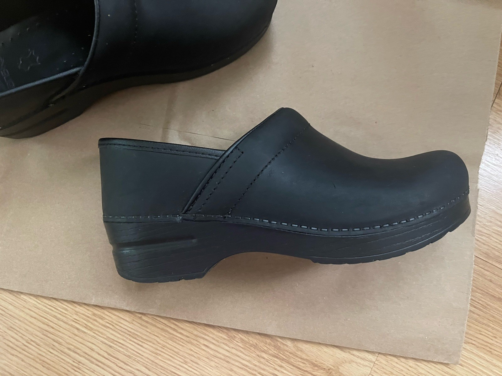 Brand New Dansko Cabrio Black Leather Professional Clogs