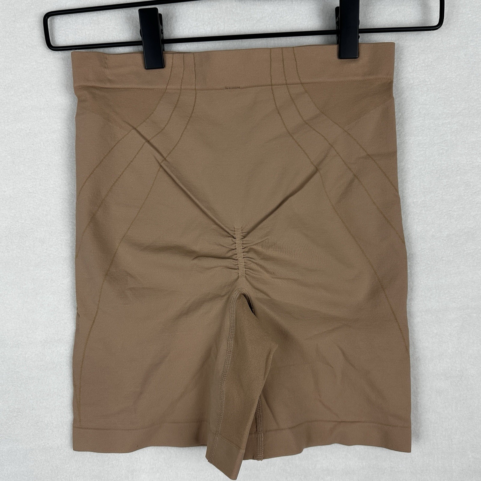 Maidenform Size Large Bottom Shorts Shapewear Firm Control DMS091 Beige