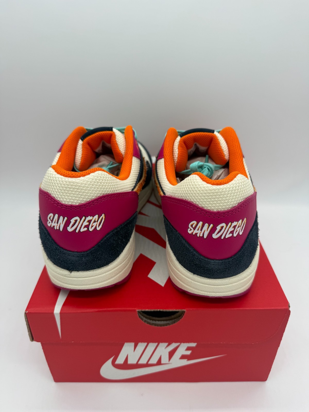 Nike Air Max 1 San Diego Padres City Connect MLB IQ2847-400 Size 11, 11.5, 12,13