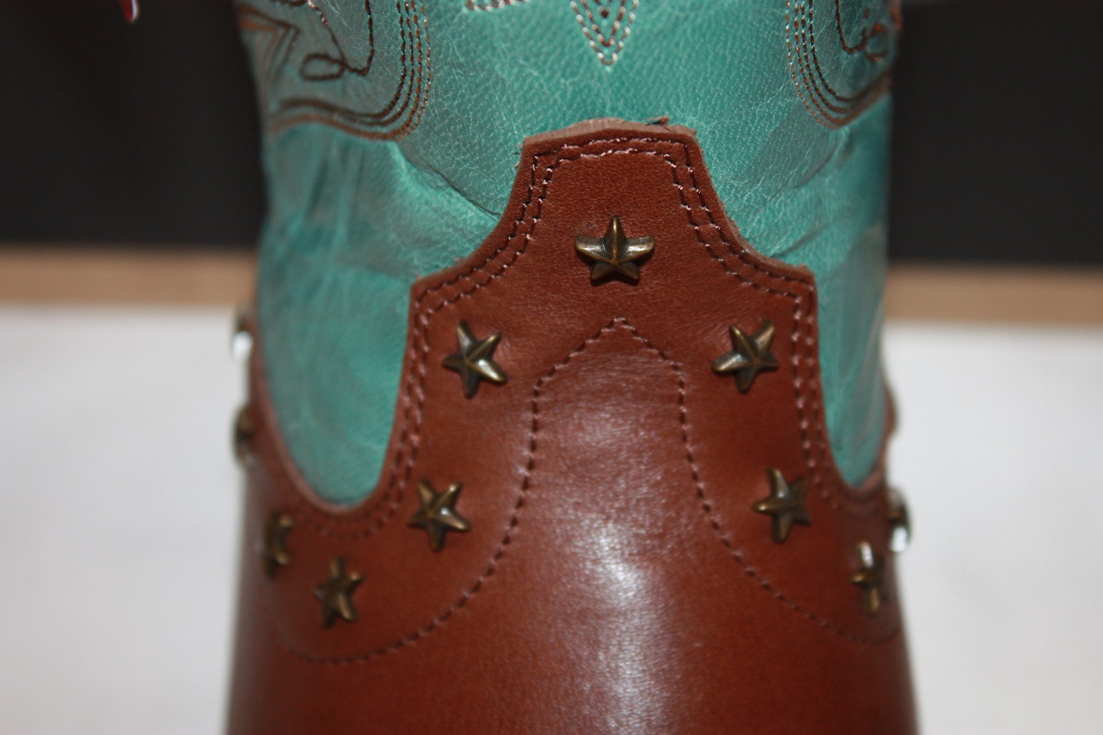 NEW! NIB! ARIAT Dark Bay Glazed Turquoise Leather HONOR Square Toe Boots $260