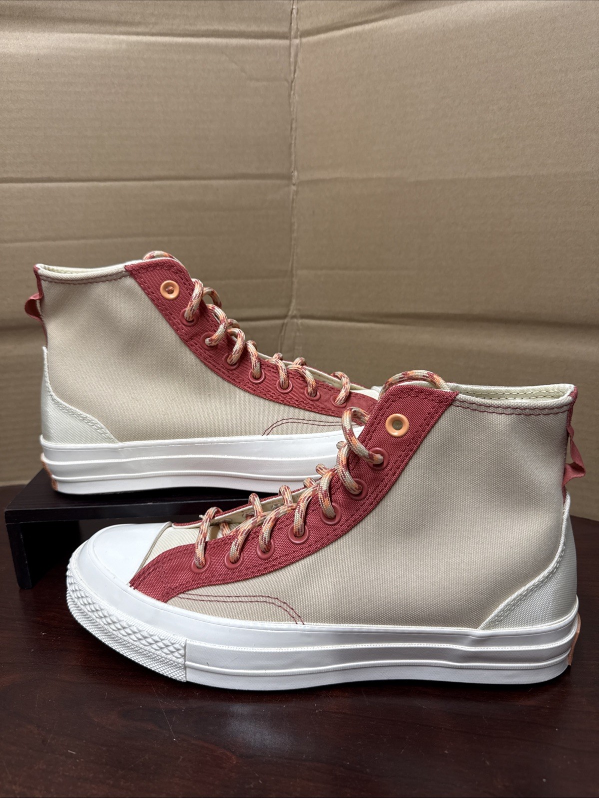 New Converse Chuck Taylor 70 High Top Sneakers Unisex – Men’s 7 -Women’s 9