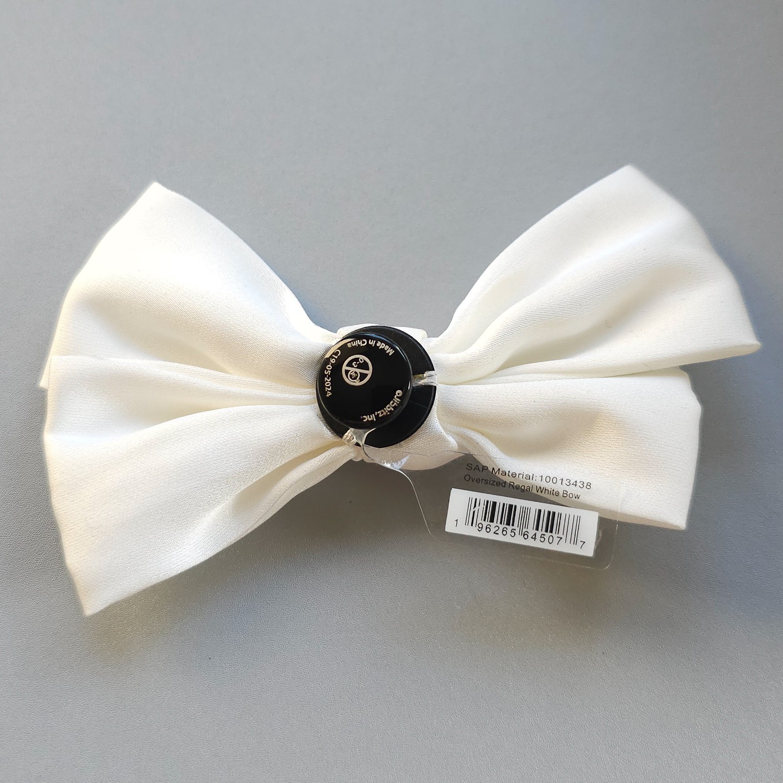 CROCS Oversized Regal White Bow Jibbitz Shoe Charm