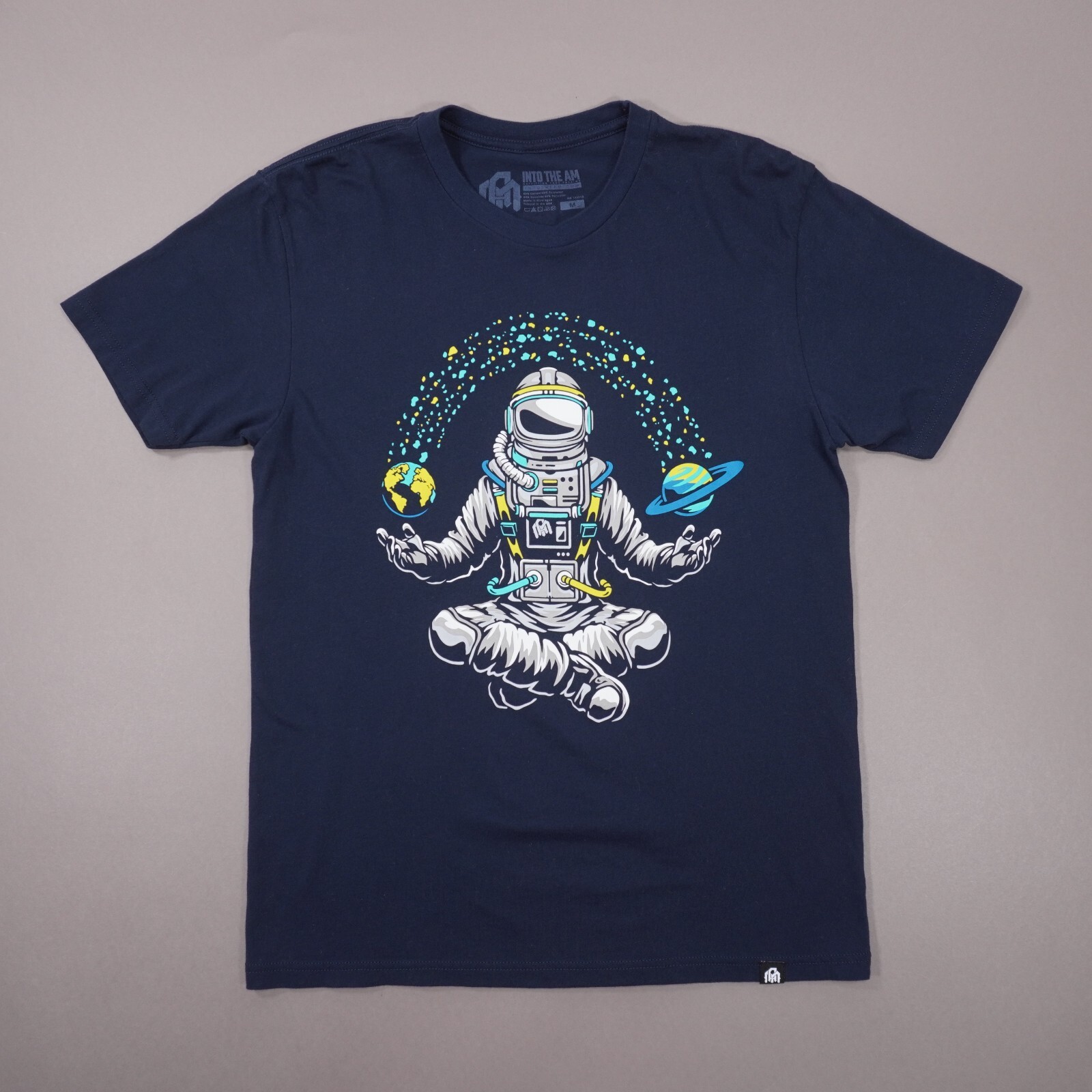 Into The AM Astronaut Earth Saturn T Shirt Mens Medium Blue Short Sleeve EUC