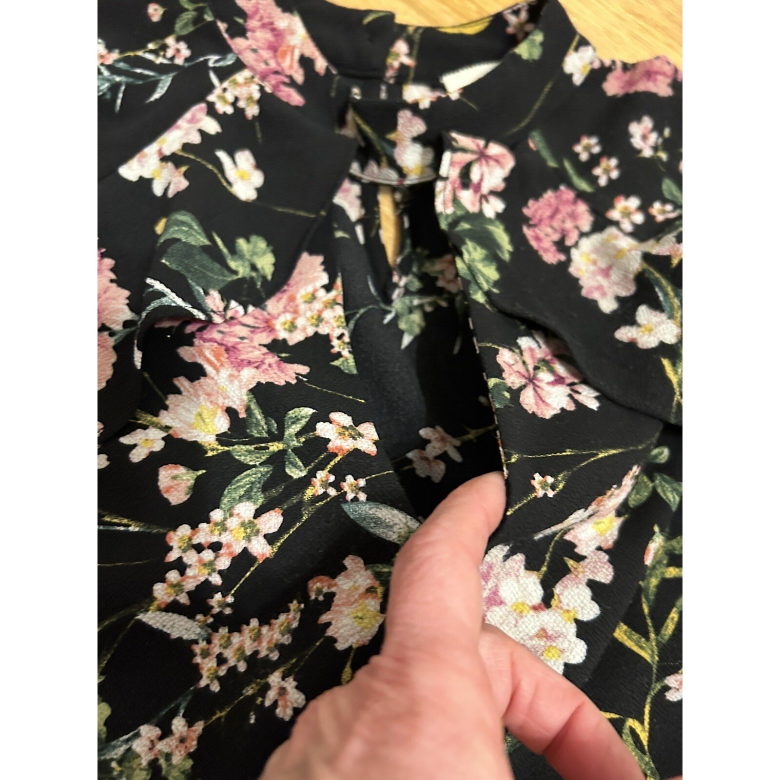 Monteau Black floral print Medium blouse Keyhole Ruffle Longsleeve Fairy Whimsy