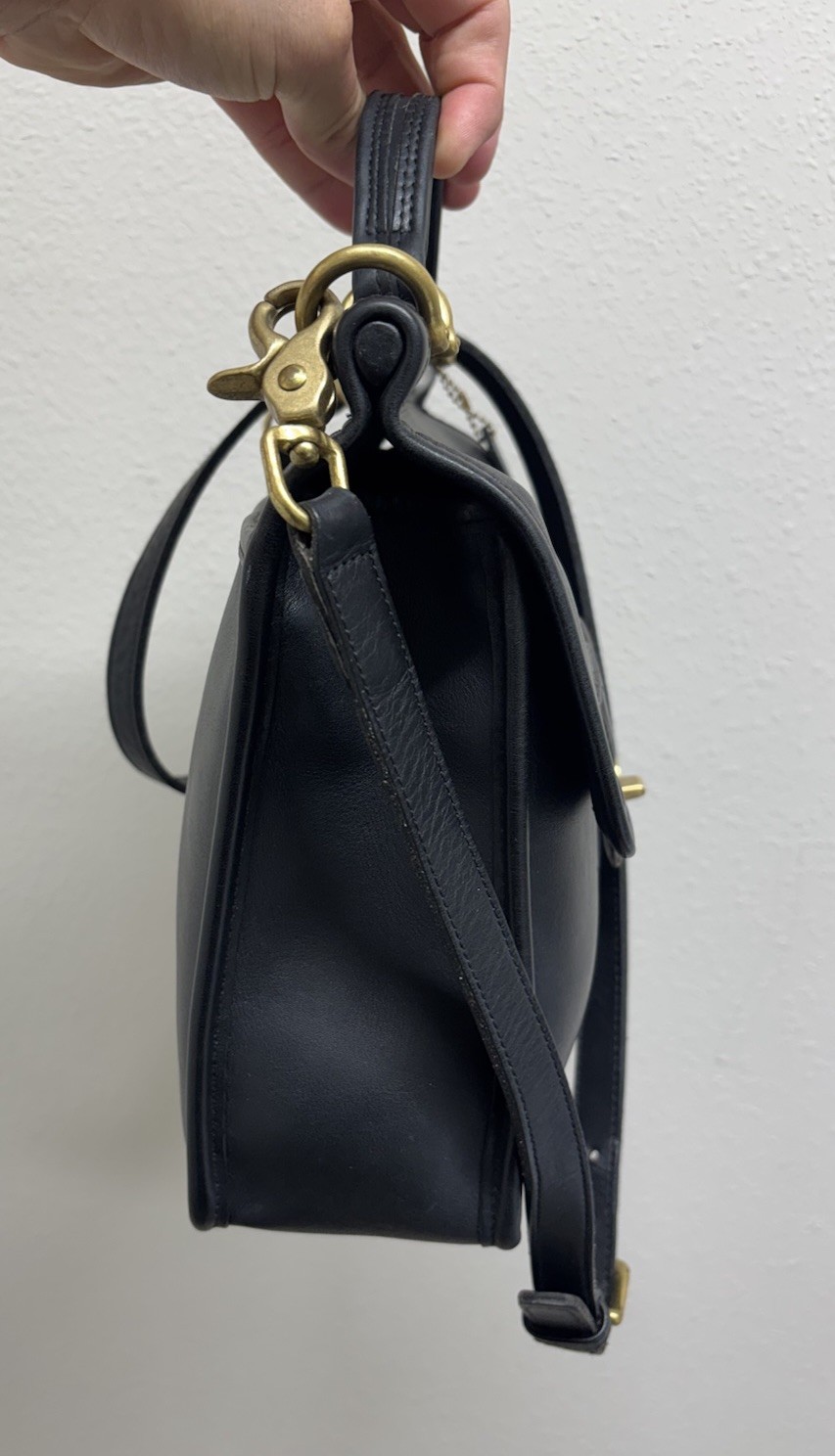 Vintage Coach Willis 9927 Black Leather Crossbody Bag Purse