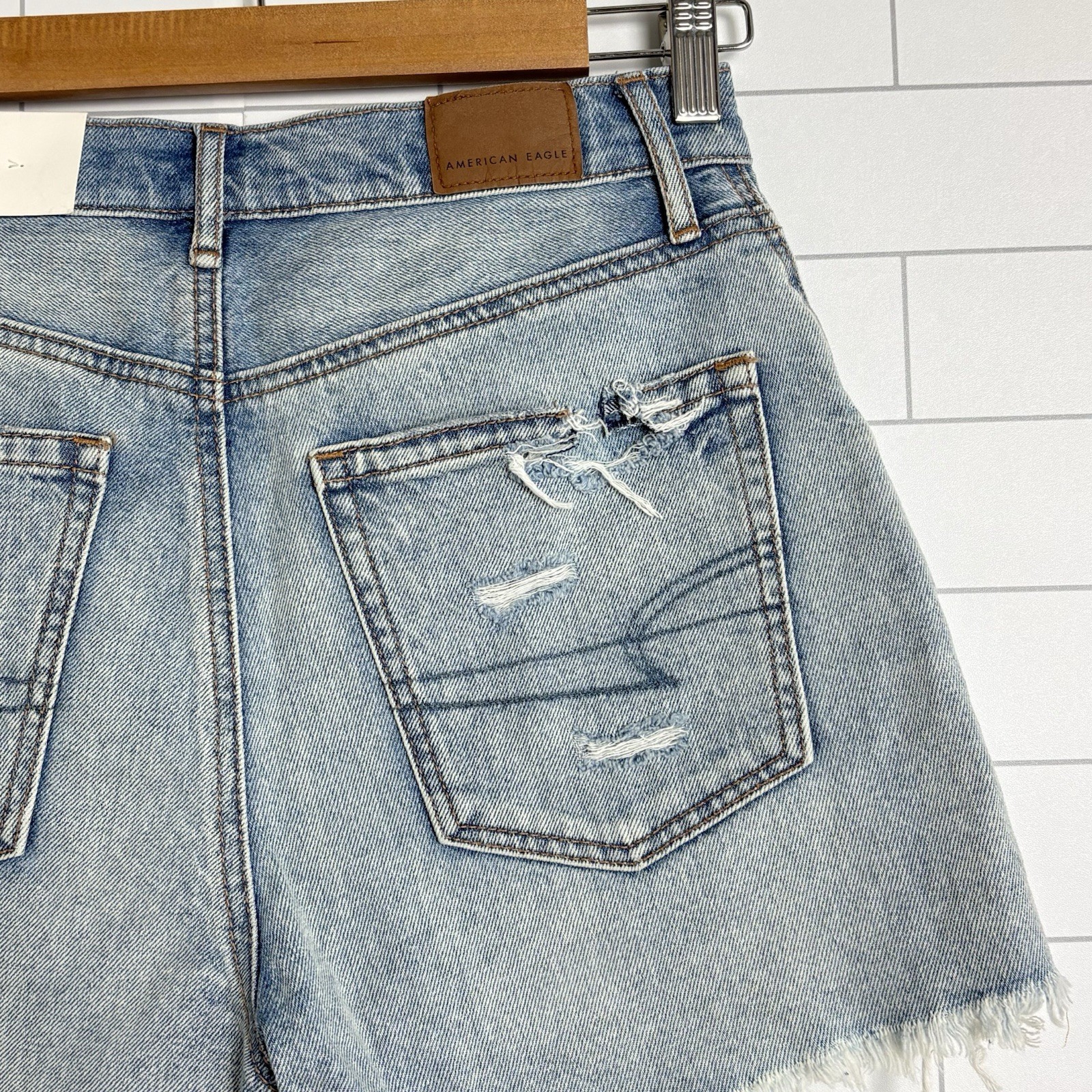 NWT American Eagle Highest Rise 90s Boyfriend Jean Shorts Size 2 26W Destroyed