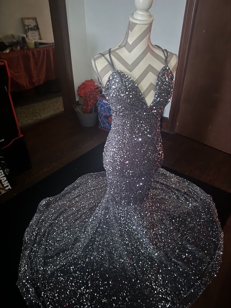 Women’s Silver Sequin V-Neck Mermaid Gown Long Formal Dress Straps
