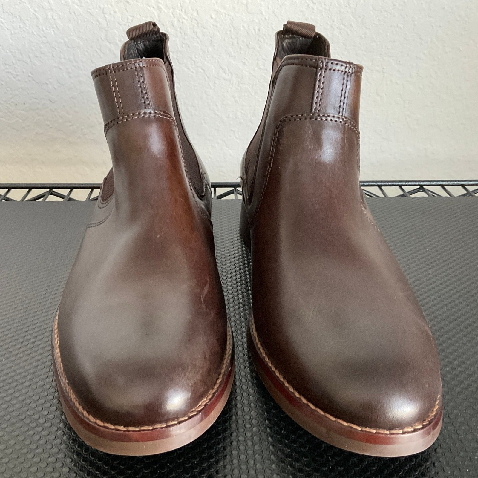 Johnston & Murphy Mens Brown Leather Chelsea Boots 9 M 59-2806 Made in Brazil