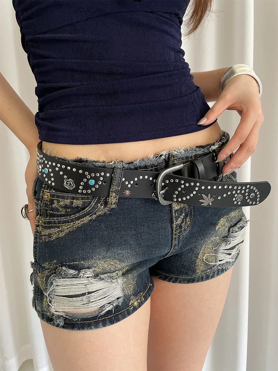 Flower Rivet Rhinestone Belt With A Broken Feeling Zinc Alloy Button Decoration