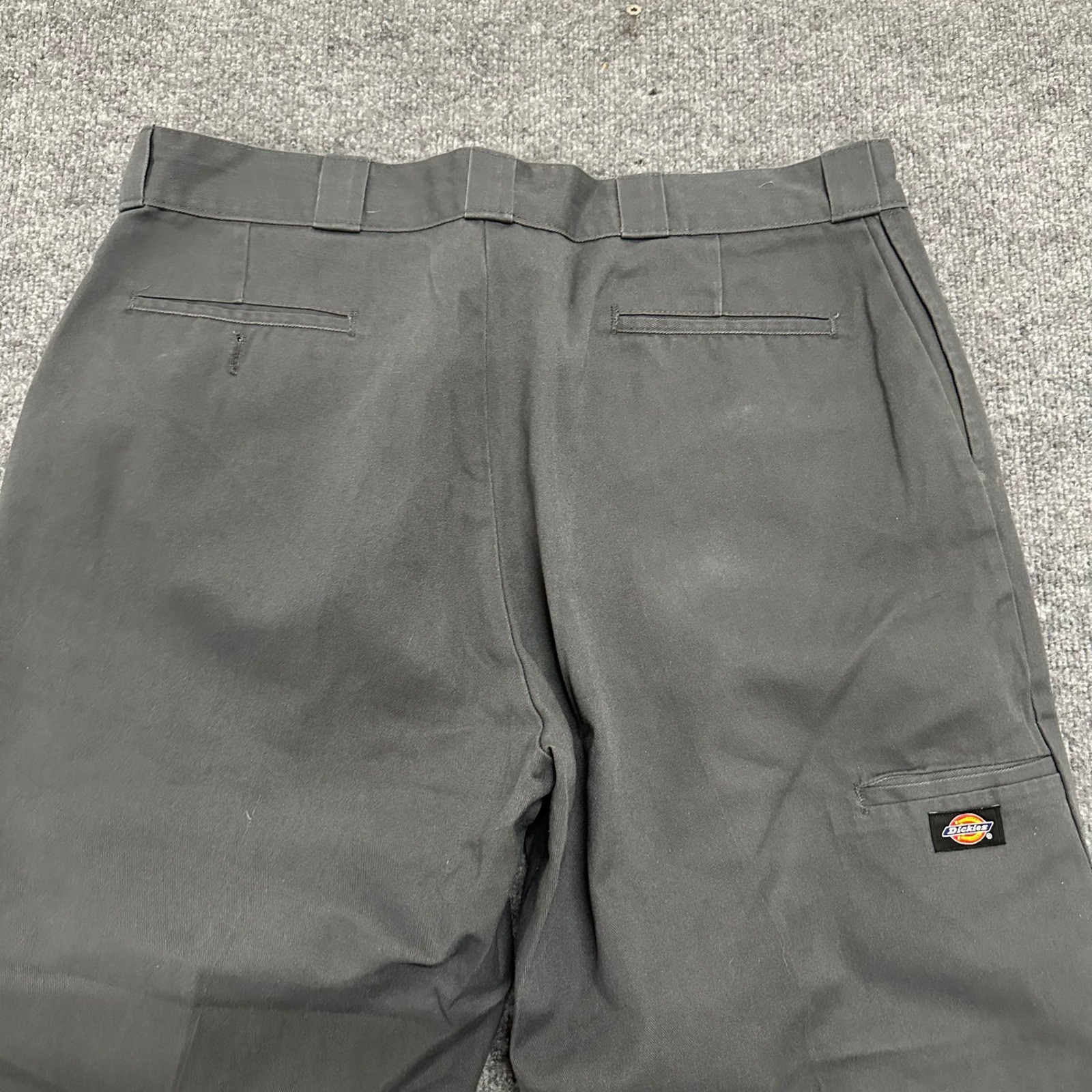 Dickies Work Pants Mens Size 40×32 Charcoal Gray Loose Fit Double Knee Carpenter