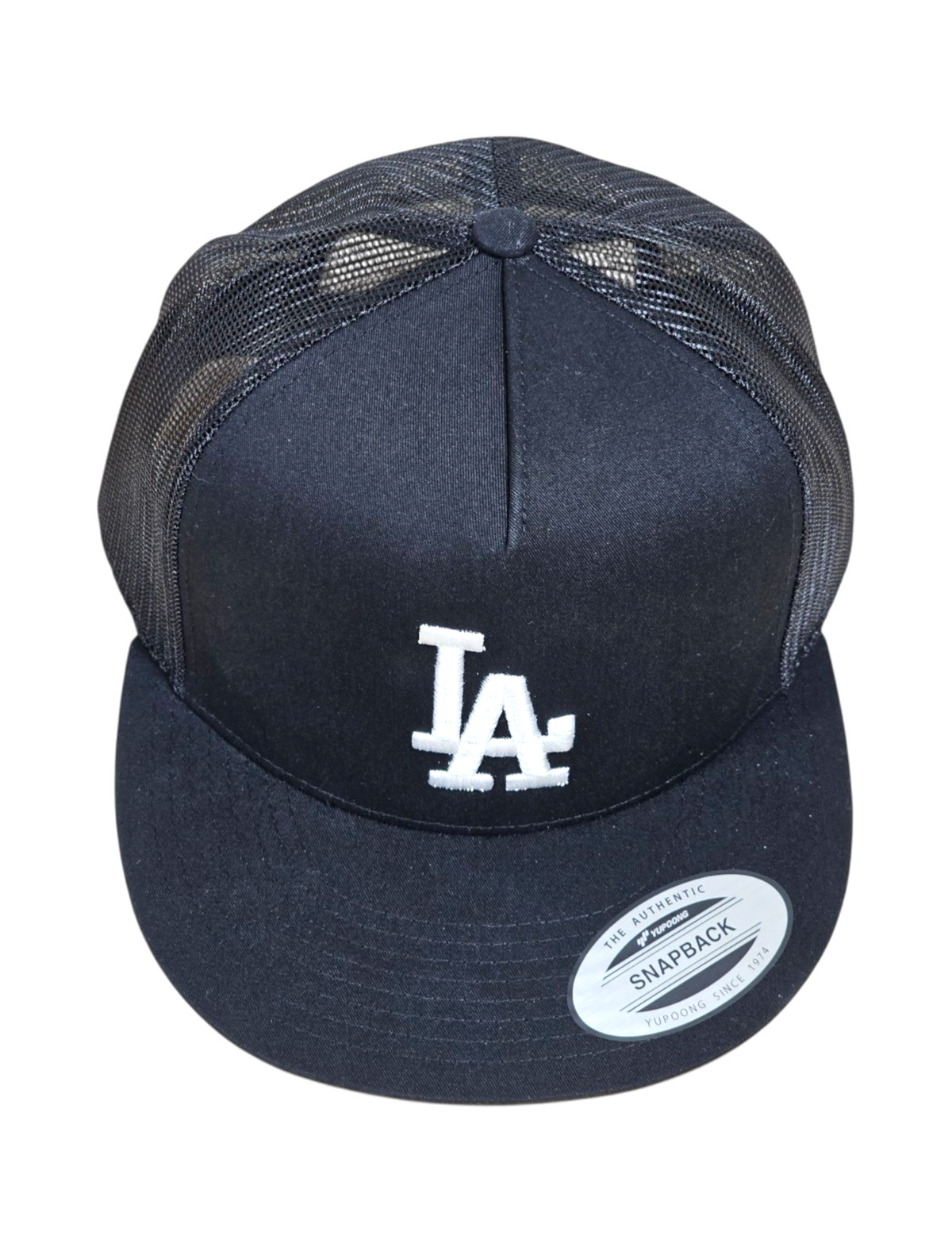 3D LA WHITE Embroidered BLACK & BLACK Flat Bill Snapback Yupoong Trucker Hat NEW