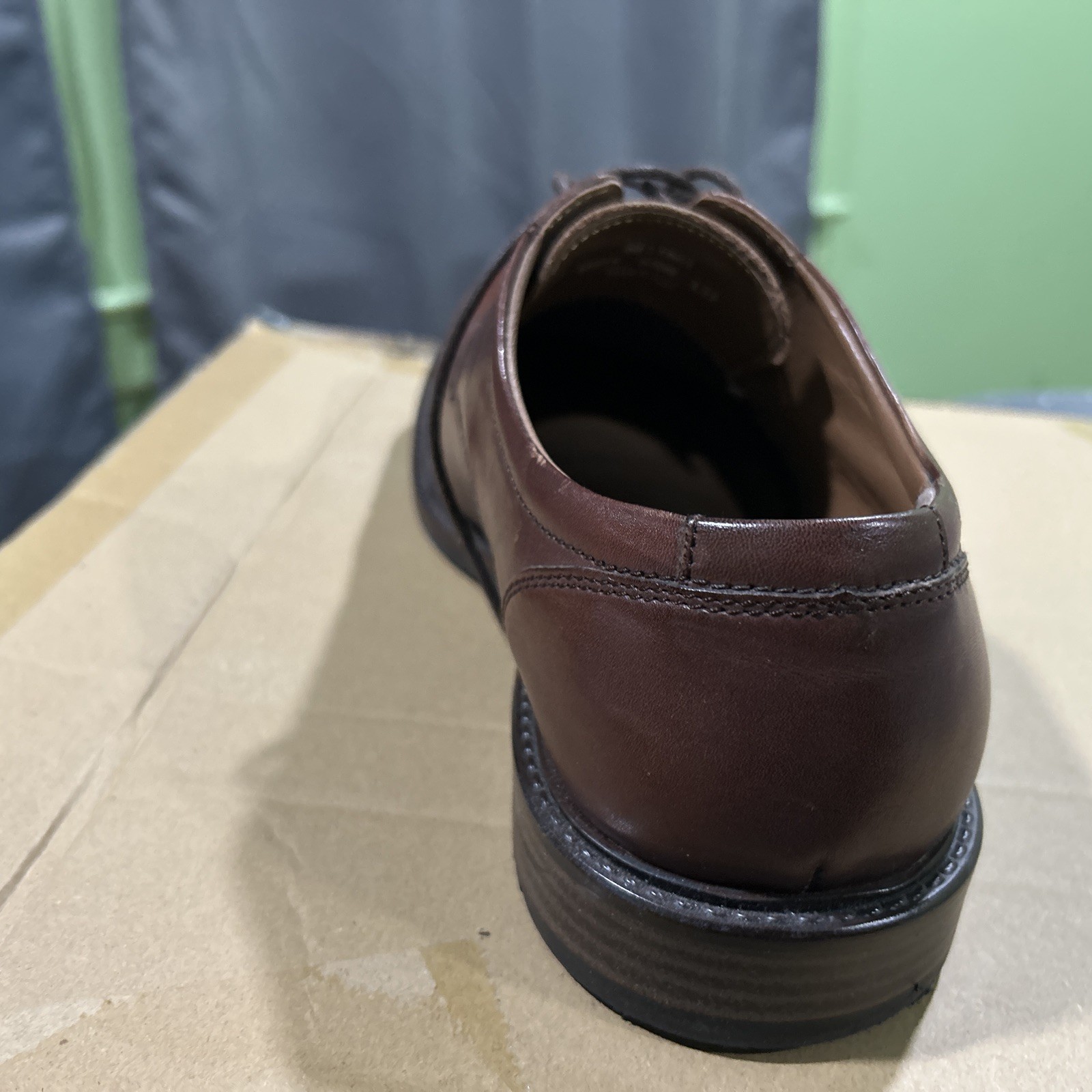 Johnston & Murphy shoes men 9.5 W Cap Toe Oxfords