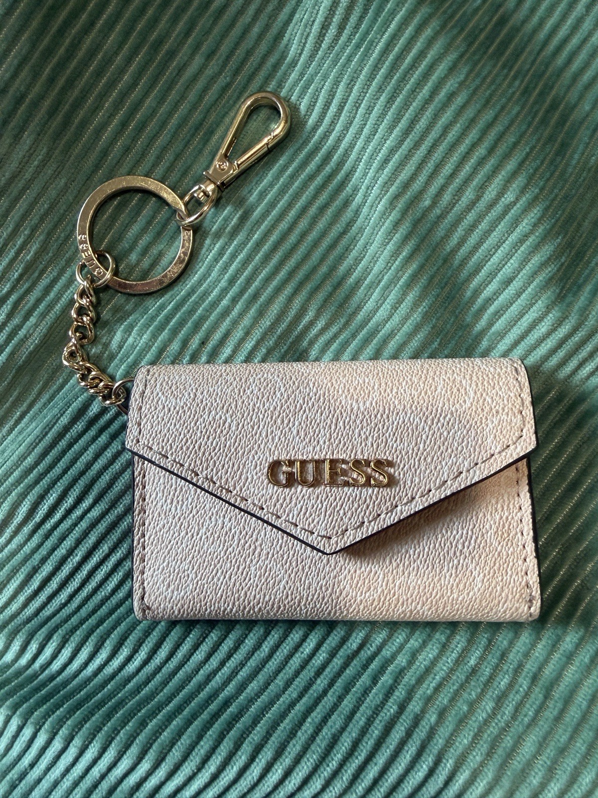 Guess Los Angeles Pink Coin Purse Wallet Keychain Logo Card Holder