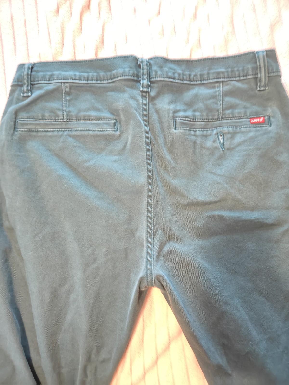 Men’s Levi’s Green Chino Pants. 32x 32. Worn Once. Discontinued 🔥
