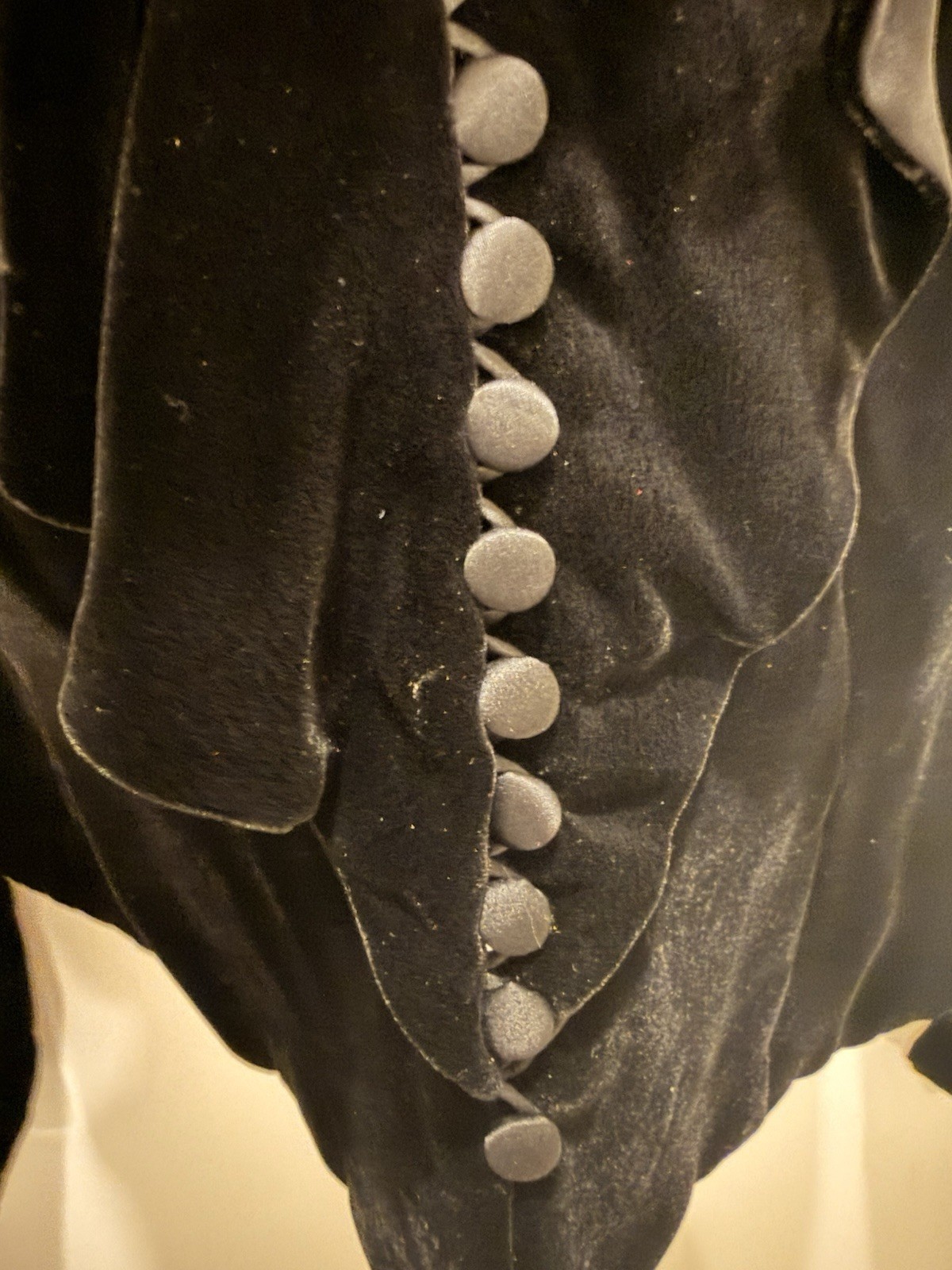 Carmen Marc Valvo Collection Jacket 8 Black Velvet Ruffle Tux Blazer Bell Sleeve