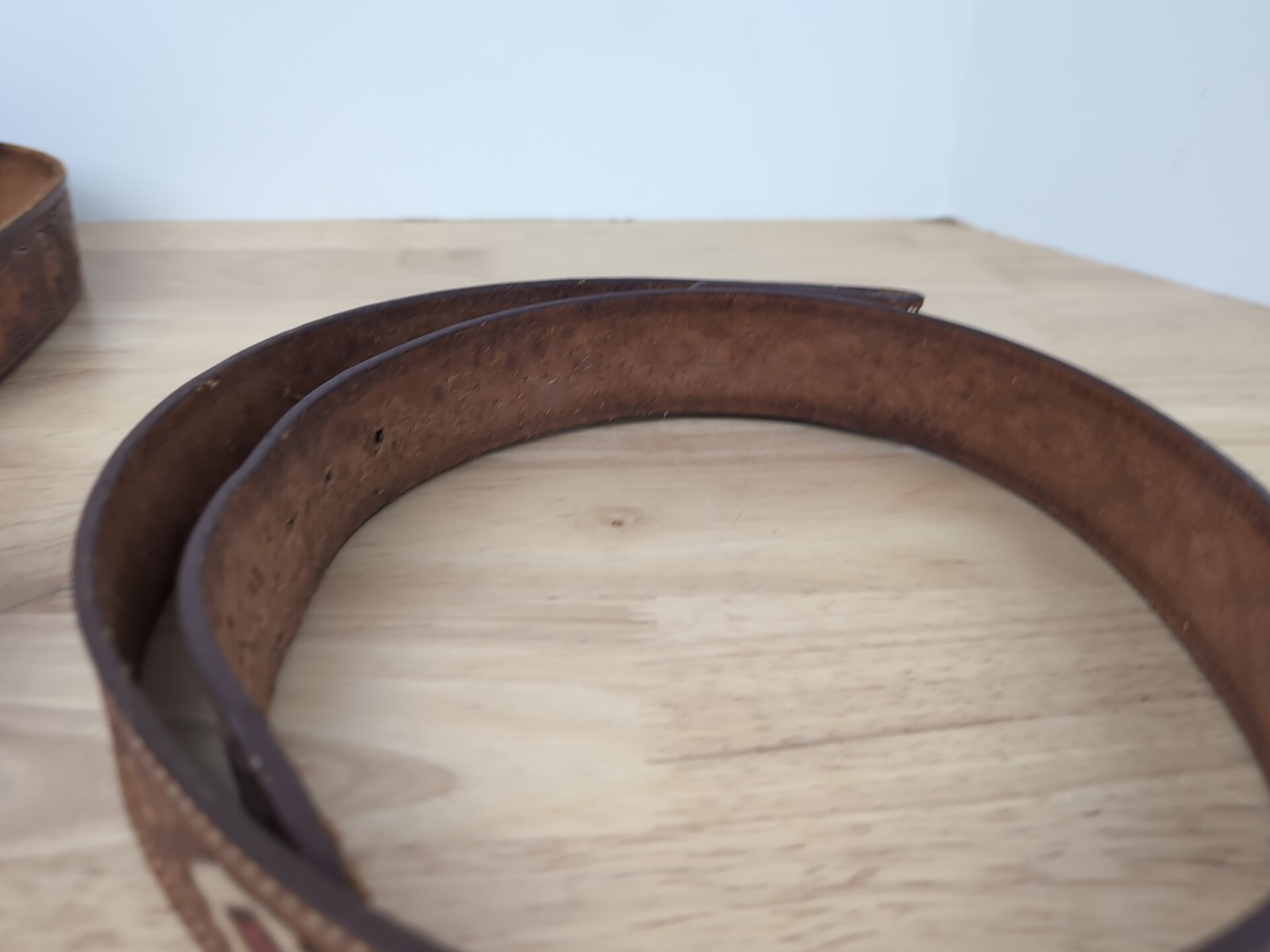 SouthWestern style rope pattern embossed leather belt No Buckle Sz 36