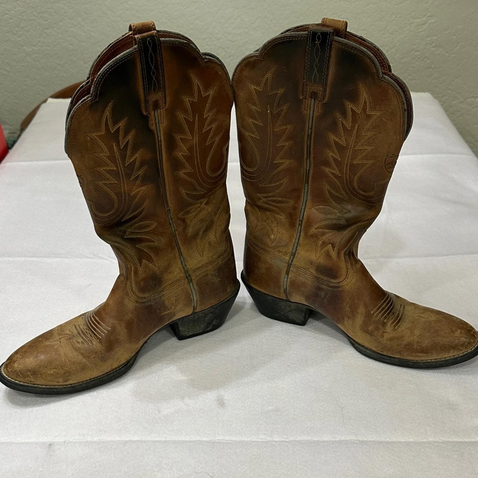 Ariat Leather Boots in Rich Brown