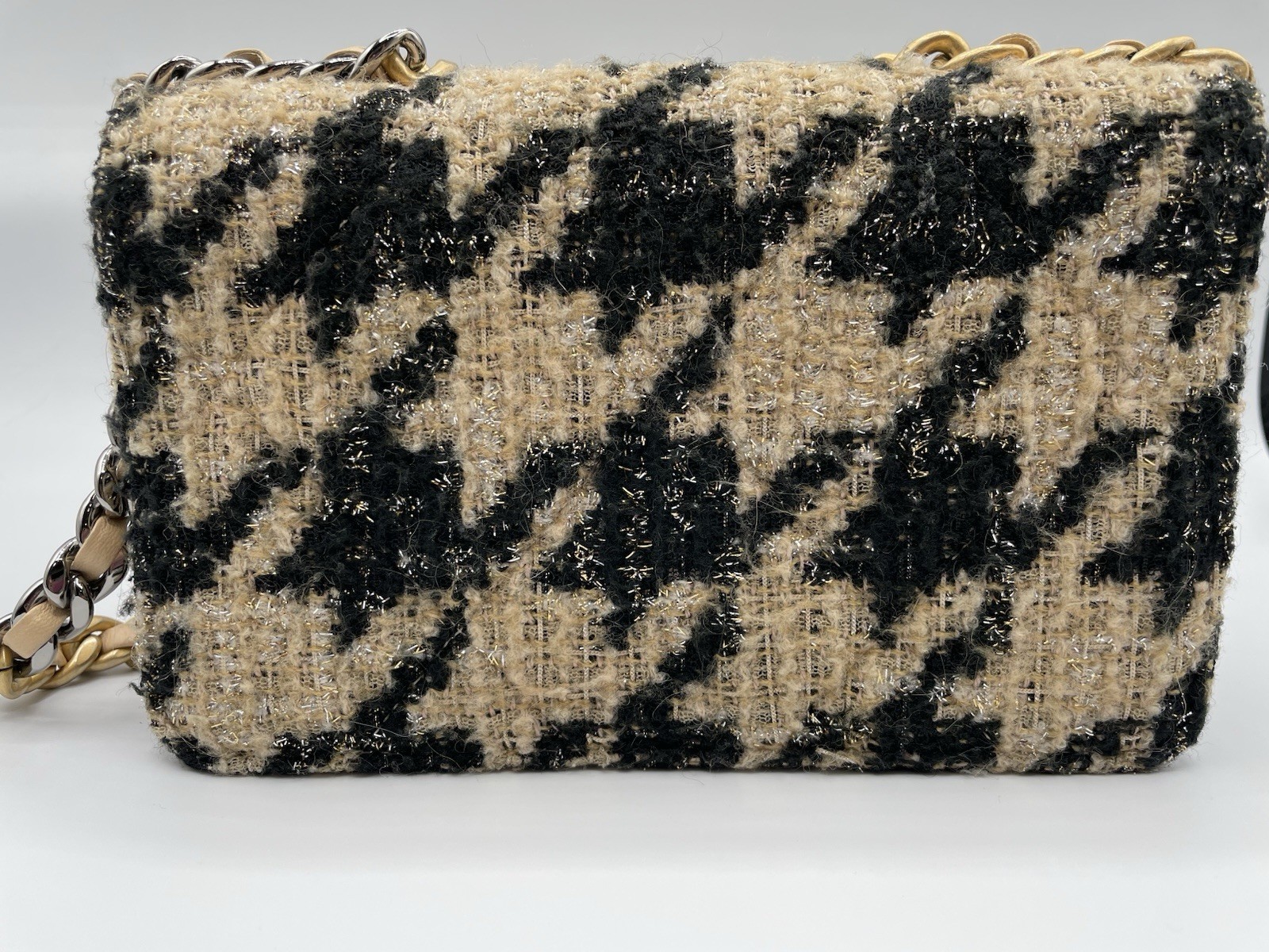 Rare Chanel 19 wallet on chain limited edition in beige and black Tweed