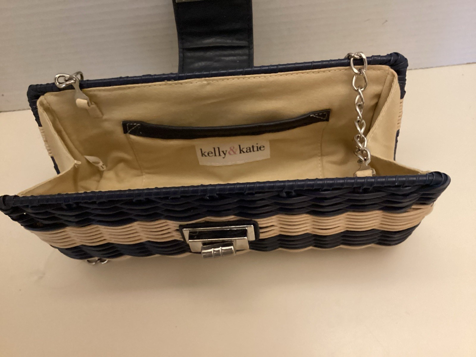 Kelly & Katie Rattan Wicker Handbag NEW Navy Cream Silver