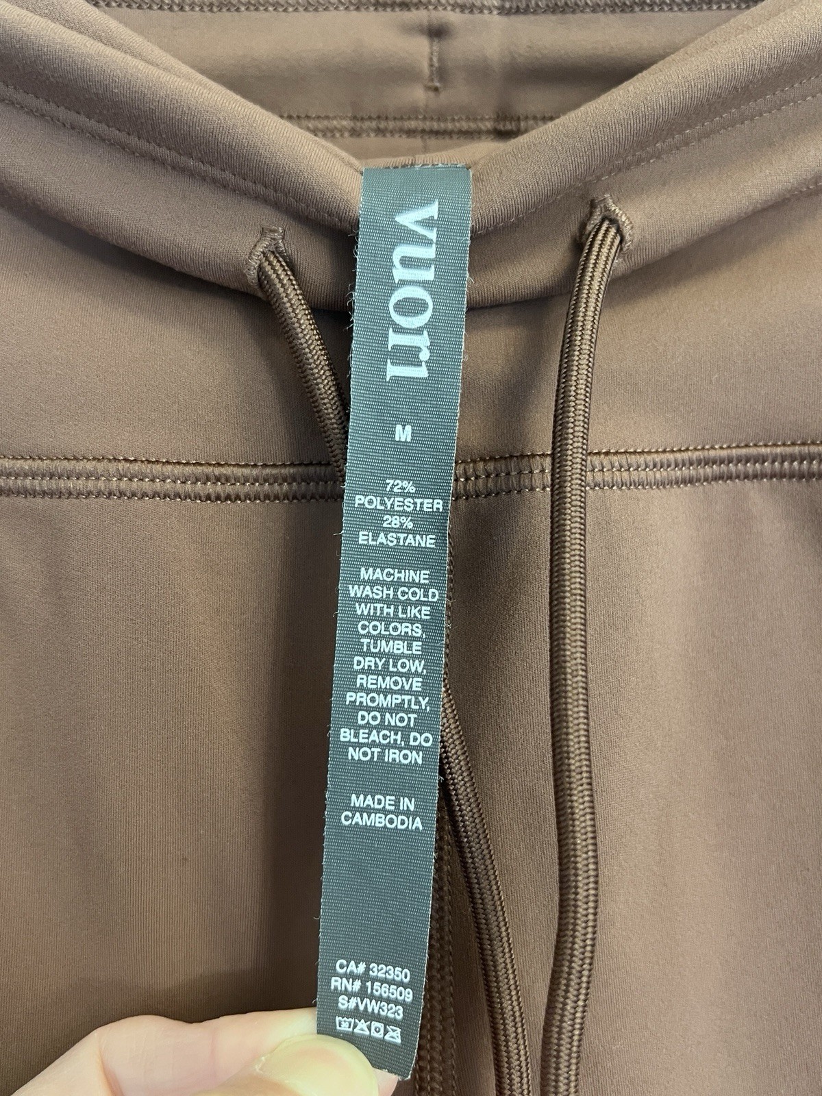 VUORI Medium Women’s Performance Daily Wear Joggers Slim Fit WARM MOCHA