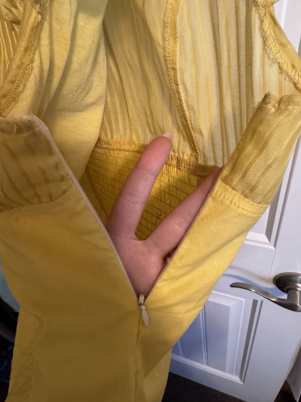 Yellow cottagecore Blouse Top – Ruffle Trim V-Neck Sleeveless Button Front Sz S