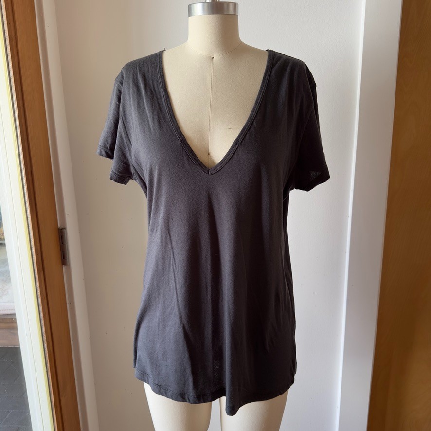 LNA Women’s Basic Dark Gray V-Neck 100% Cotton Short Sleeve Deep V T-Shirt-Sze L