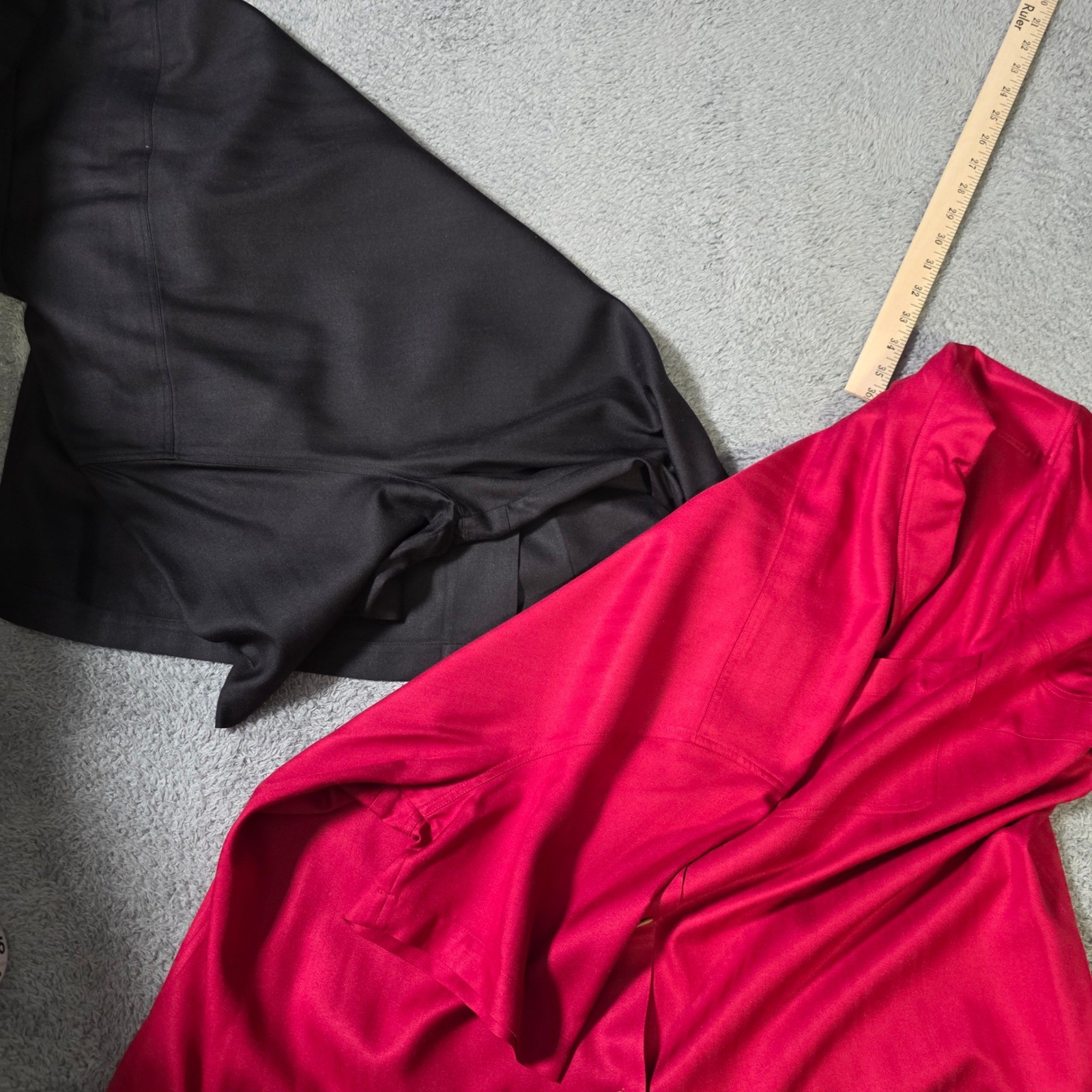 Jacobson’s Womens 2X Shirt Bundle Red Black 100% Silk Short Sleeve Camp Collar