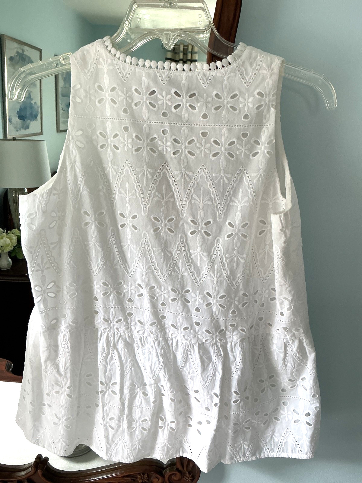 Loft Eyelet Lace Blouse Women’s SP Small Petite Sleeveless Lightweight NWT