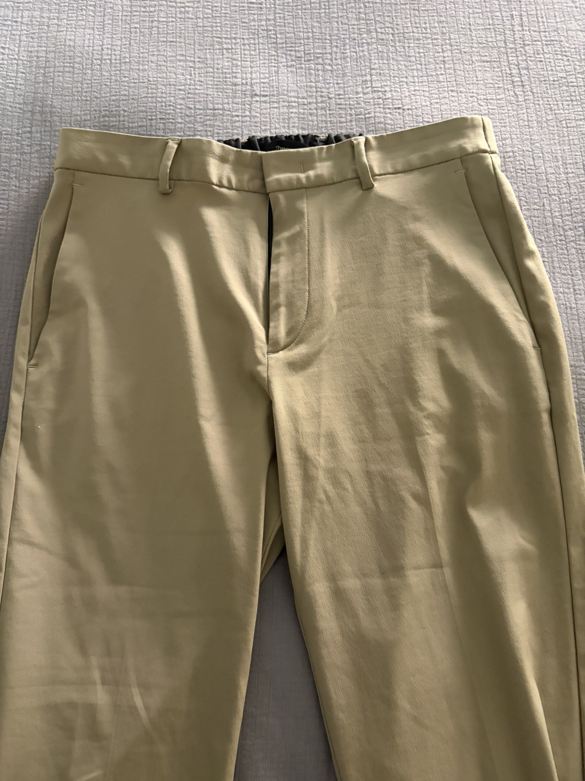 Theory Mens Jake Neoteric Slim Pants in Khaki Size 32 x 32 $235