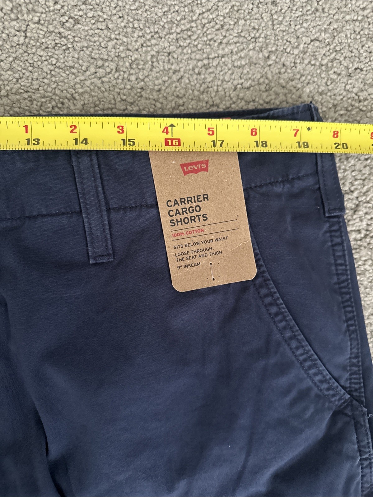 Levis Carrier Cargo Pockets Loose Fit Shorts Dark Blue Men’s Sz. 38 New W Tags