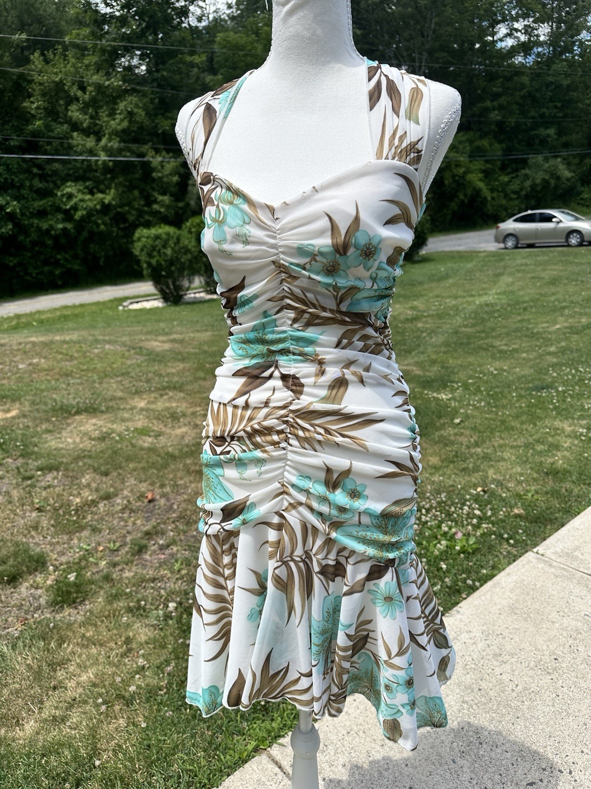 Speechless White Floral Sweetheart Ruched Stretch Bodycon Knee Dress