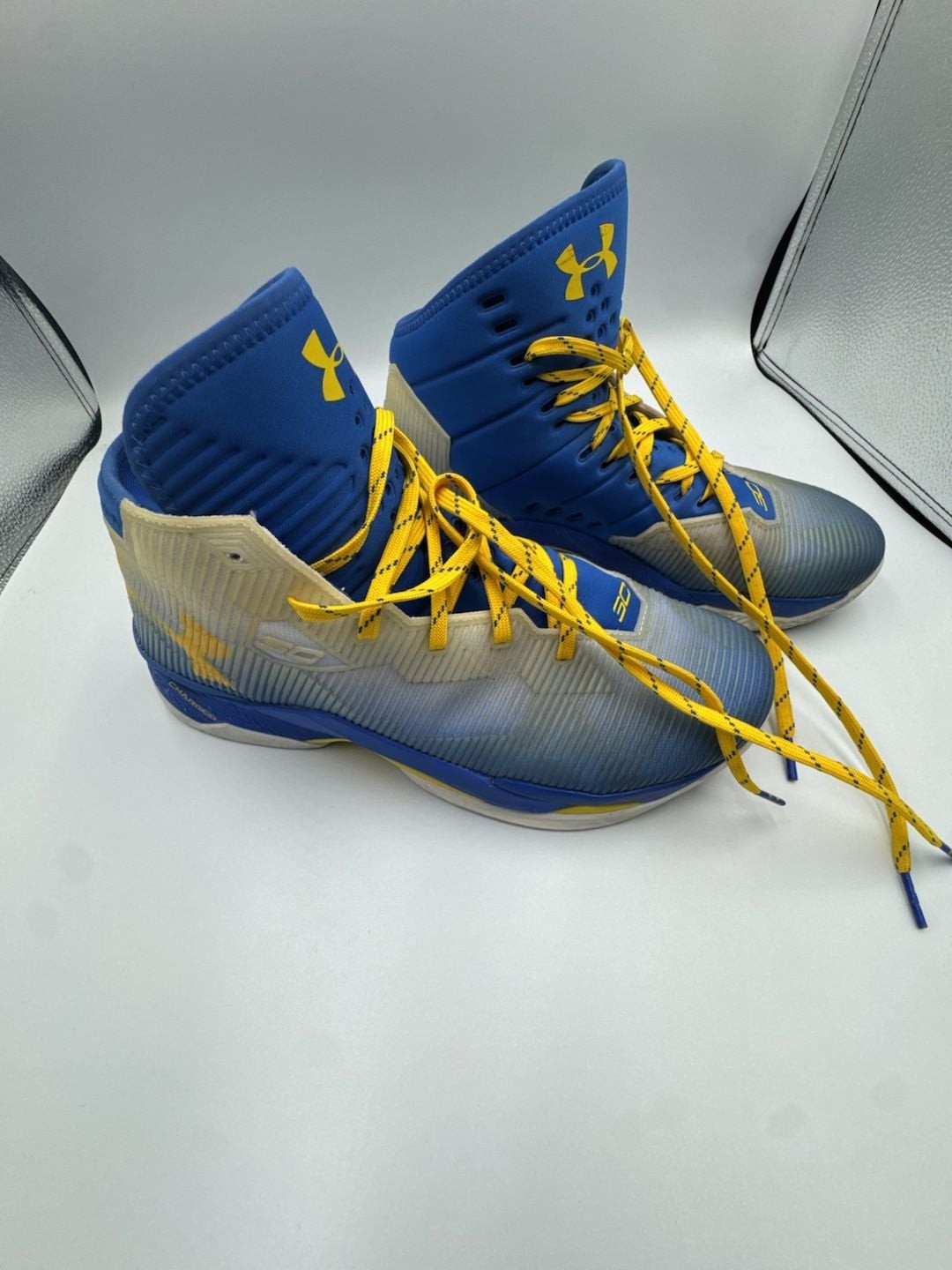 Under Armour Curry 3 Size 10 Basketball Shoes Blue Yellow