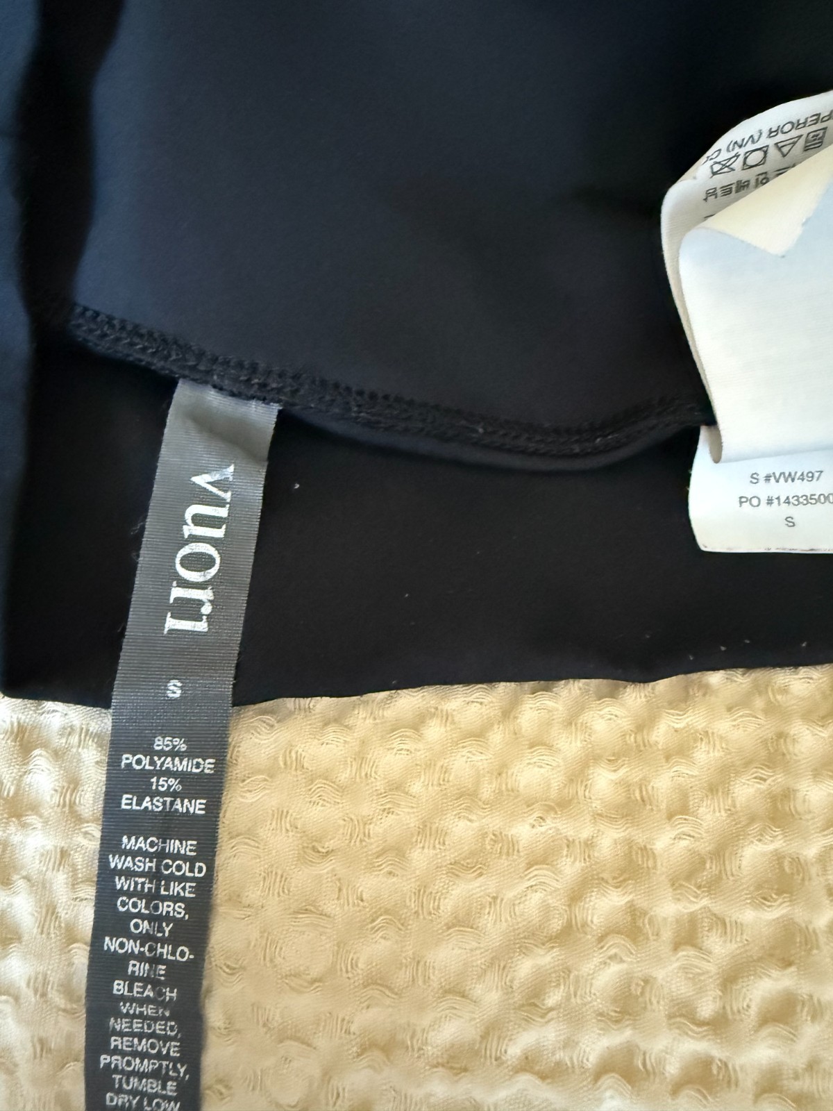 Vuori Evolve Legging and Stride Bra Small