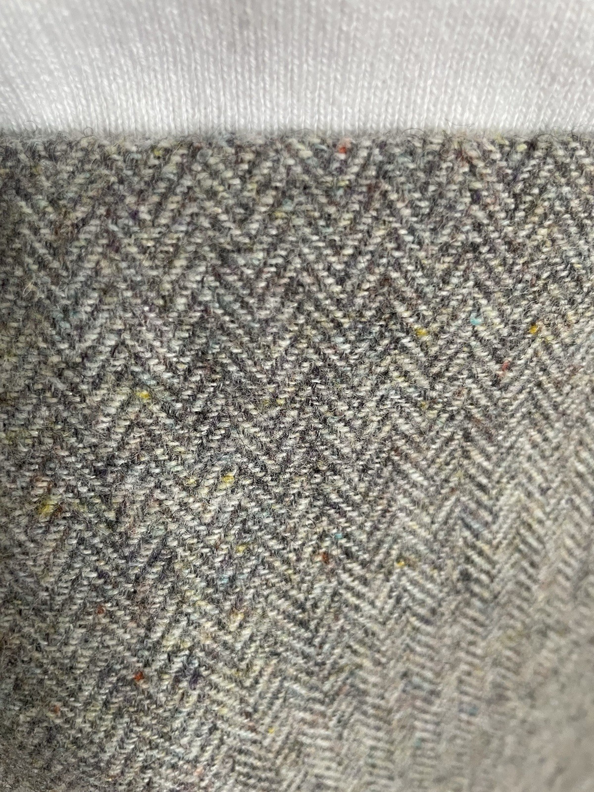 Talbots 12P Gray Herringbone Wool Viscose Blend Scalloped Hem Pockets Skirt