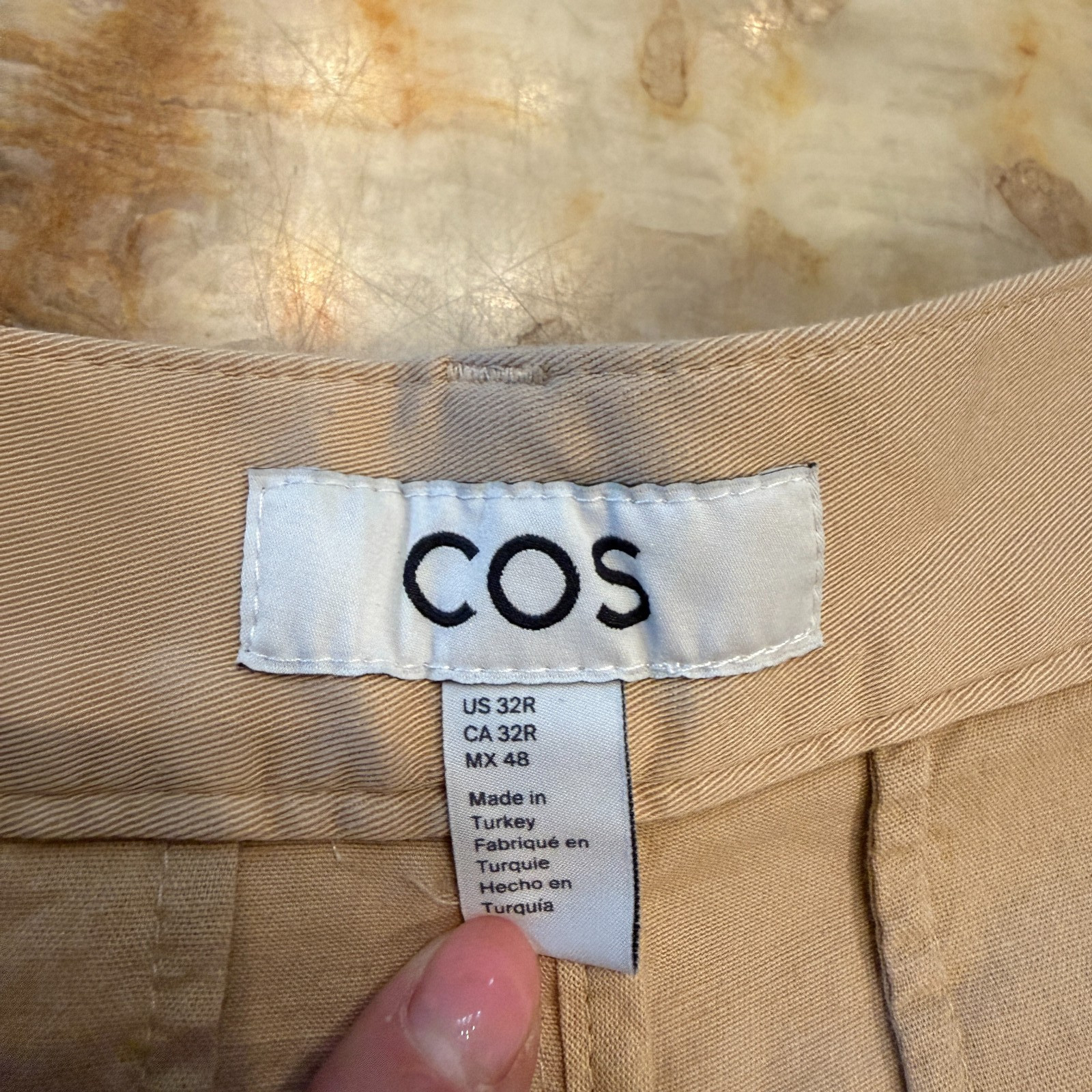 COS Mens Pleated Front Chino Pants Classic Khaki Beige Tapered Leg Size 32R