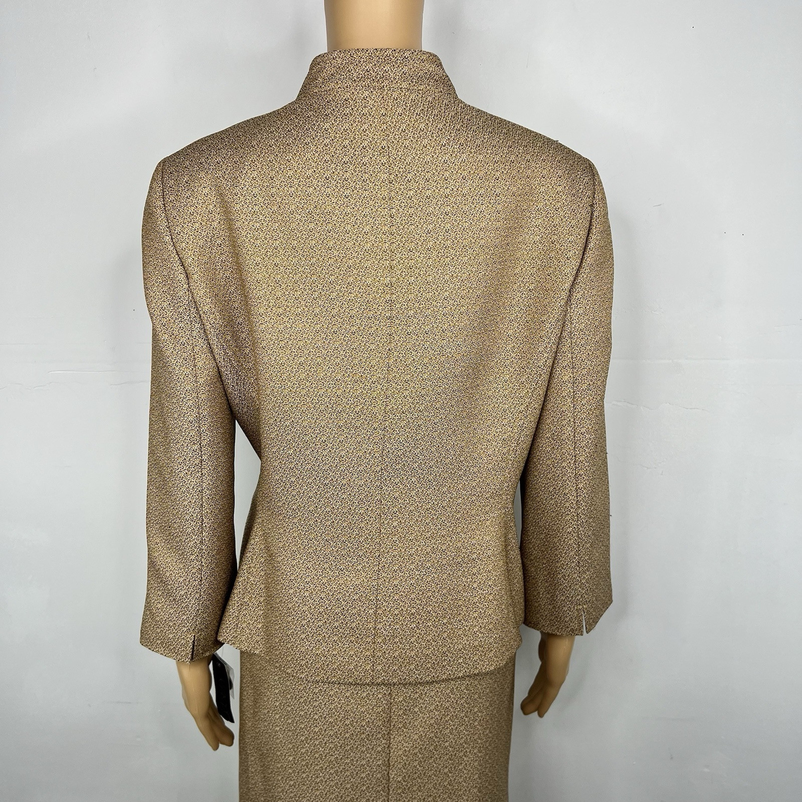 Kasper Fair Lakes Skirt Suit Size 14 Mustard Multi Collared Classic Timeless 2PC