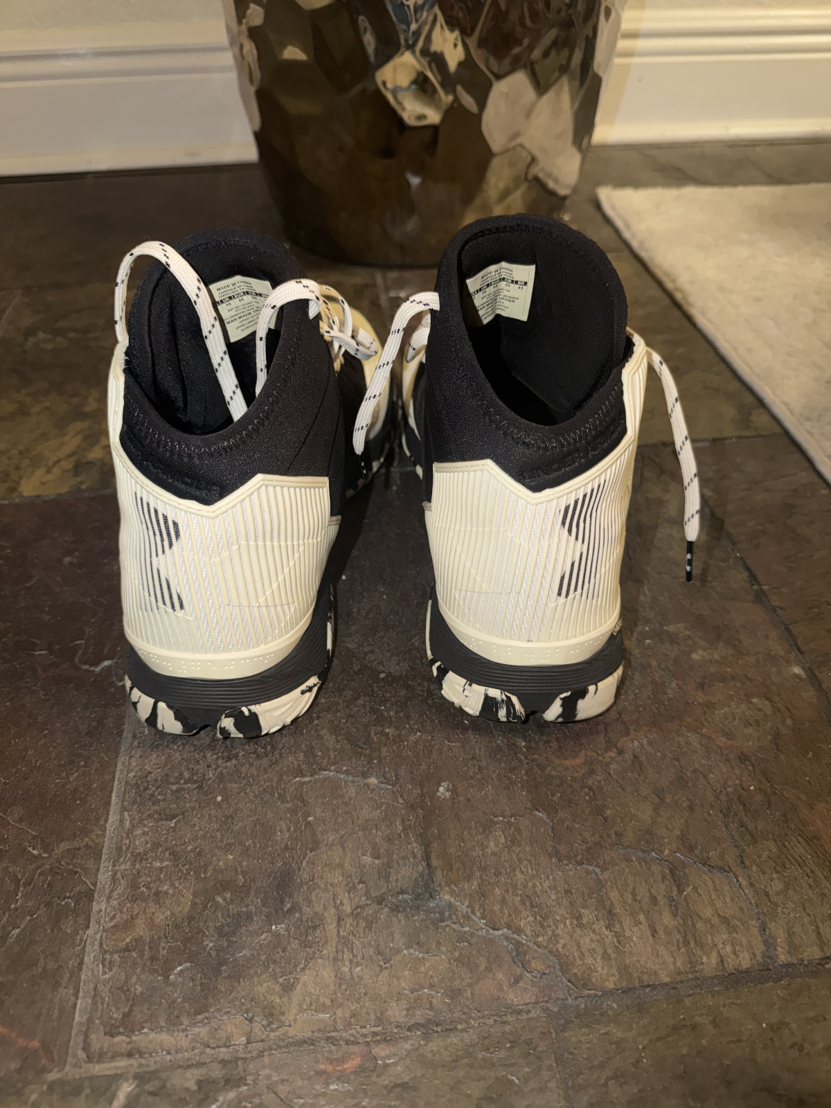 Size 11 – Under Armour Curry 2.5 White