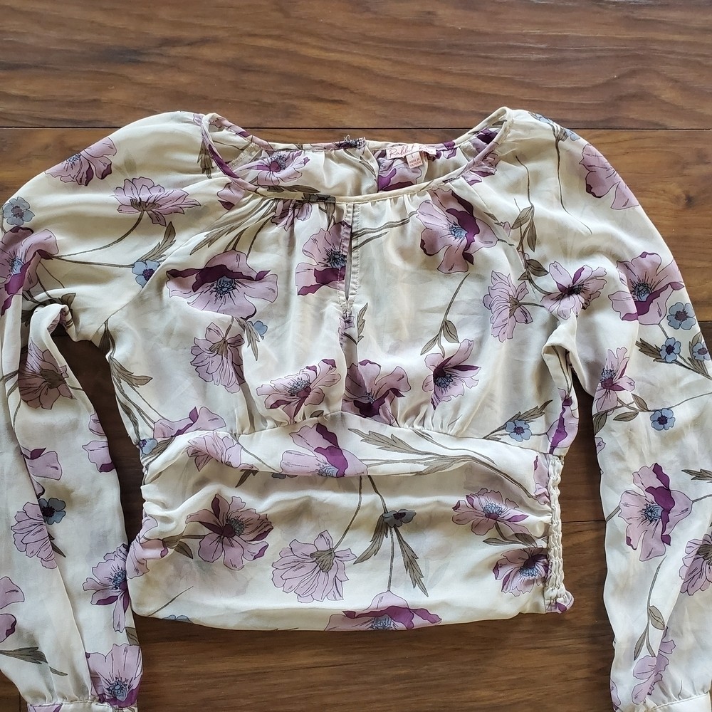Rabbit Rose Brand Chic Floral Women’s Blouse in Cream and Pink