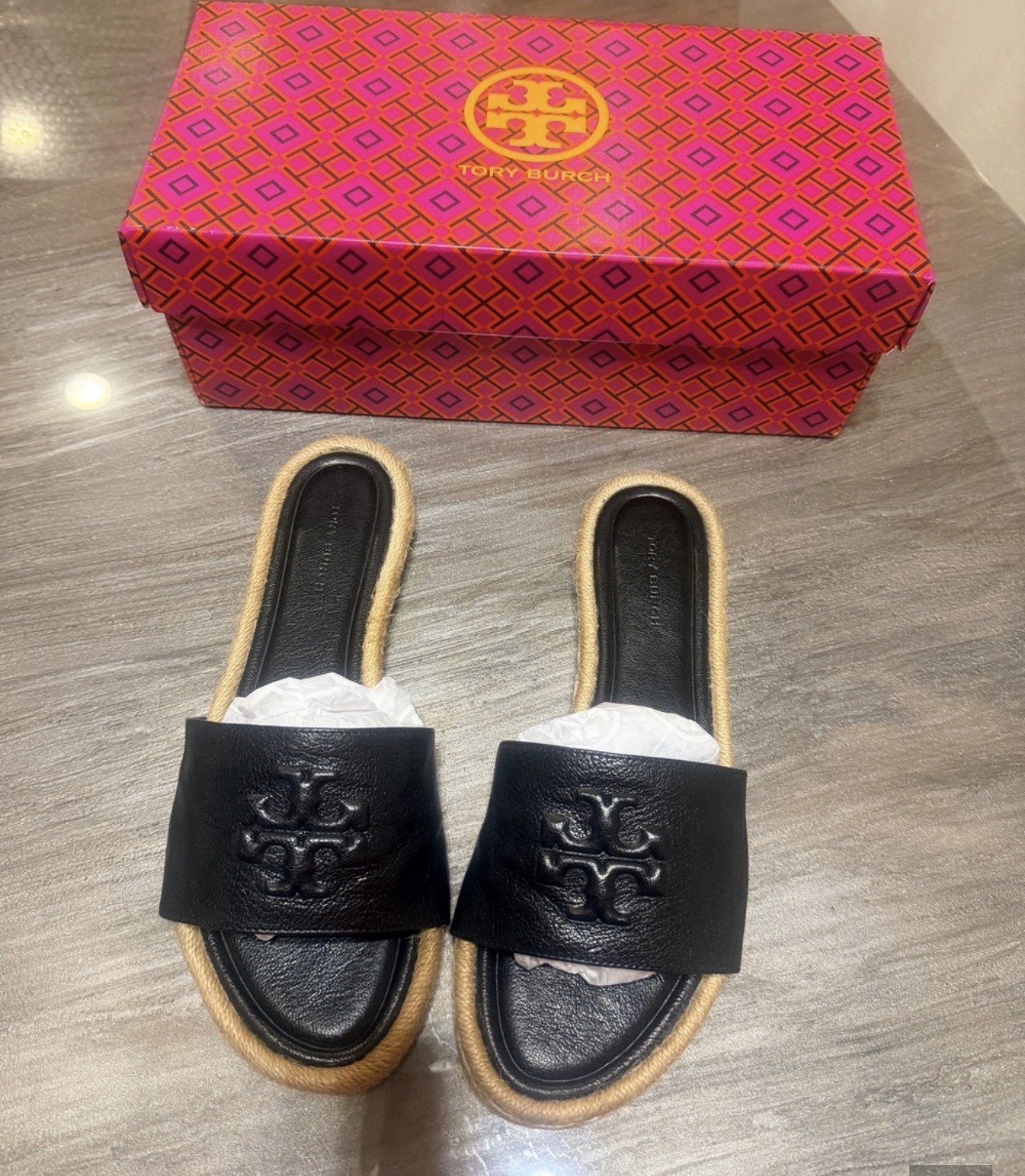 Tory Burch. Everly Sandals, black leather, size 8, Slightly used