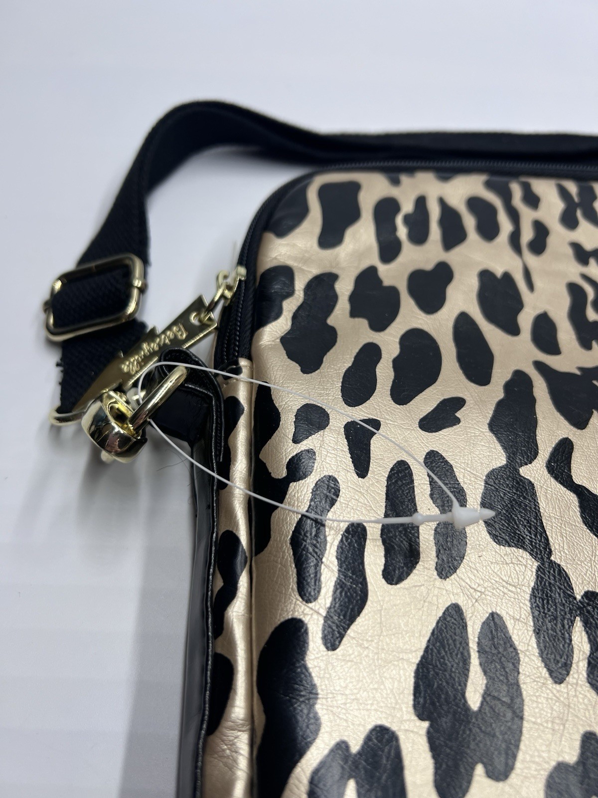 Betseyville Betsey Johnson Leopard Cheetah Animal Print Laptop Bag Case