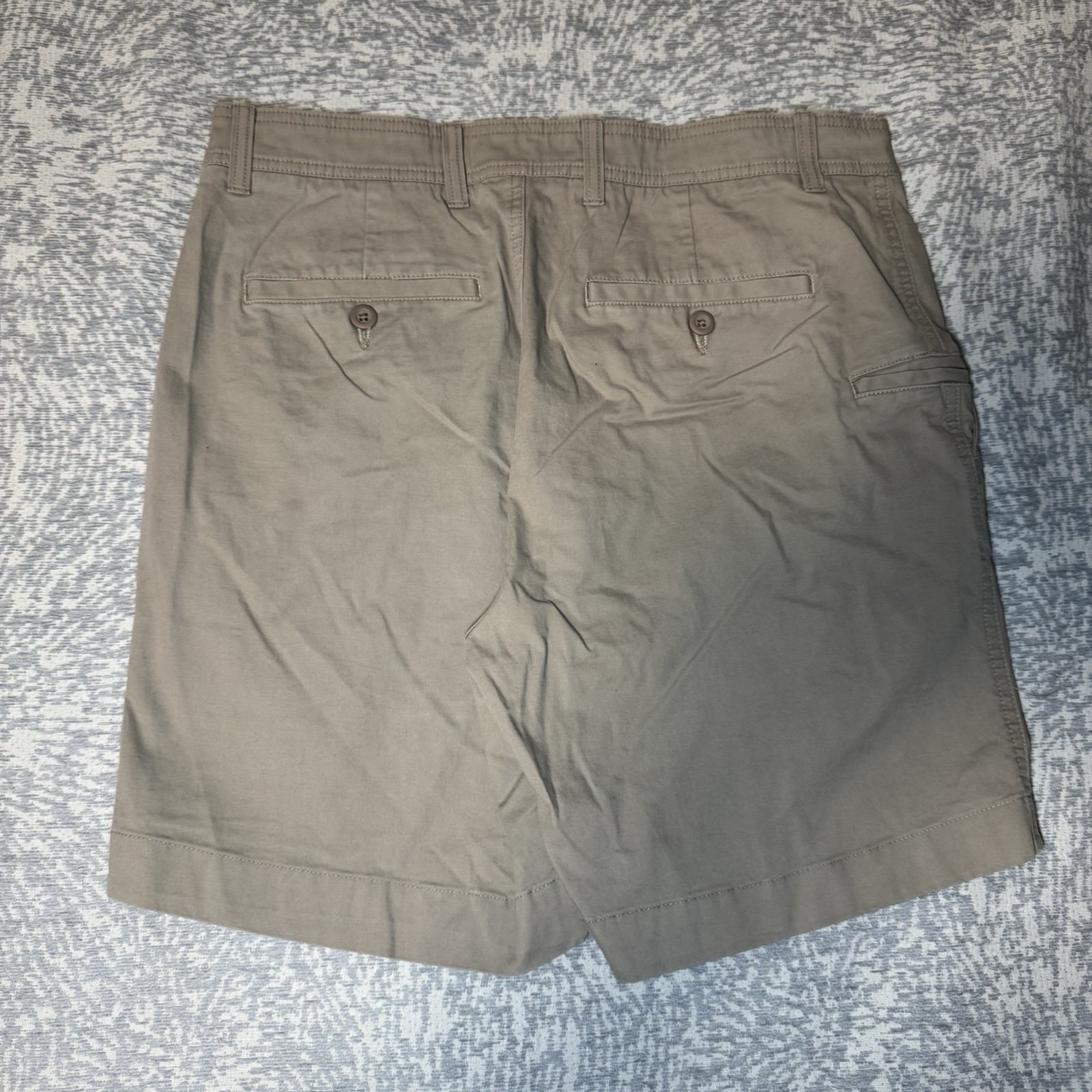 Roundtree & Yorke Khaki Chino Shorts Men’s 34×7 Cuffed