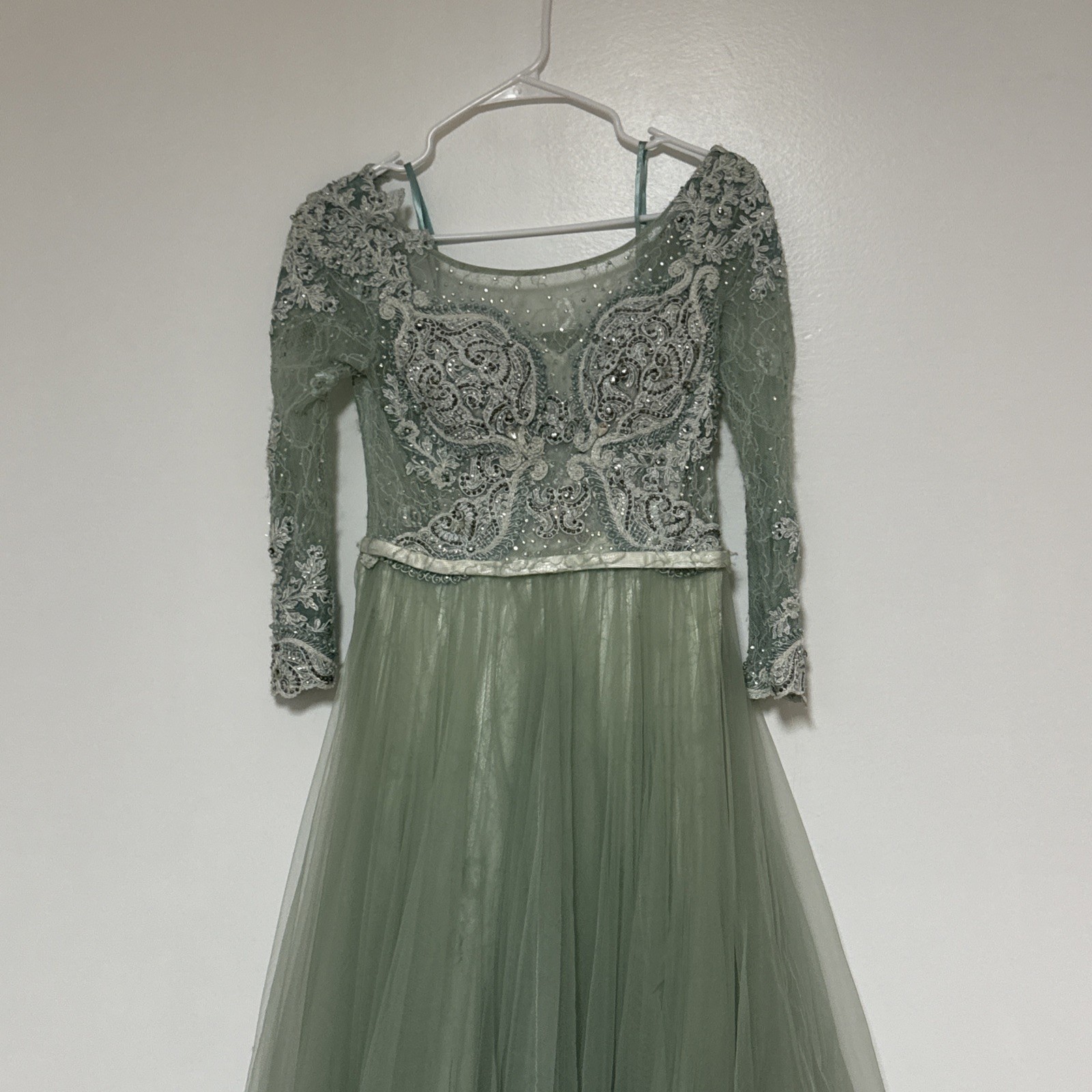 Green Maxi Tulle Ball gown Size XS ( Waist: Adjustable About 12” Flat Length: 59