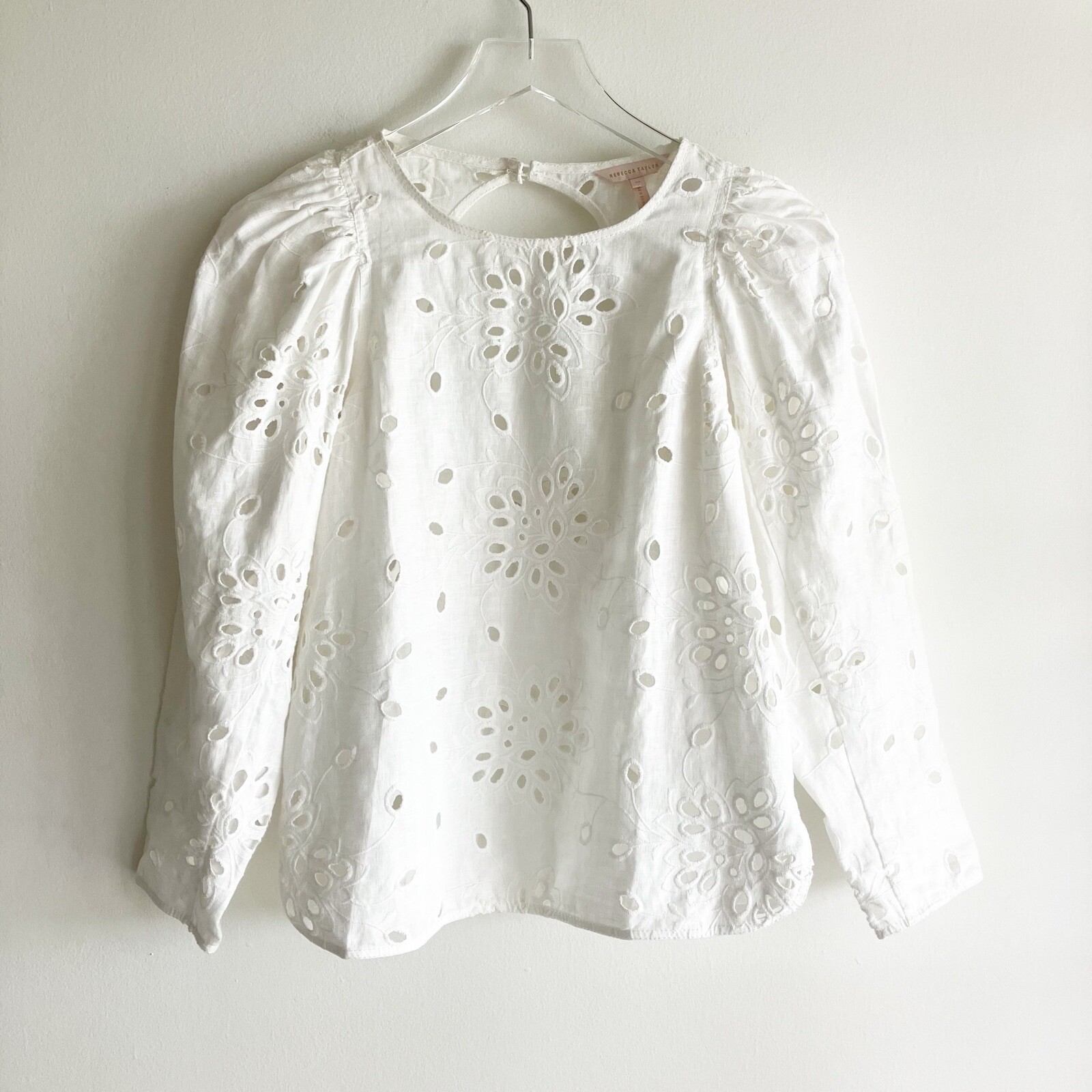 PLS READ Rebecca Taylor Eyelet Blouse Sz XS White Long Sleeve Top Back Keyhole