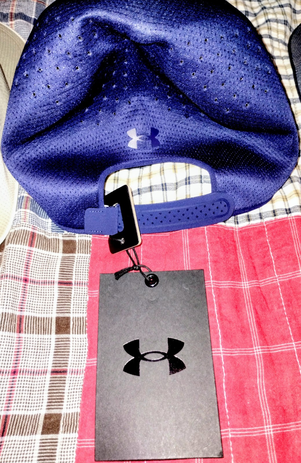 4 Brand New Under Armour Stealthform Uncrushable Ballcaps NWT